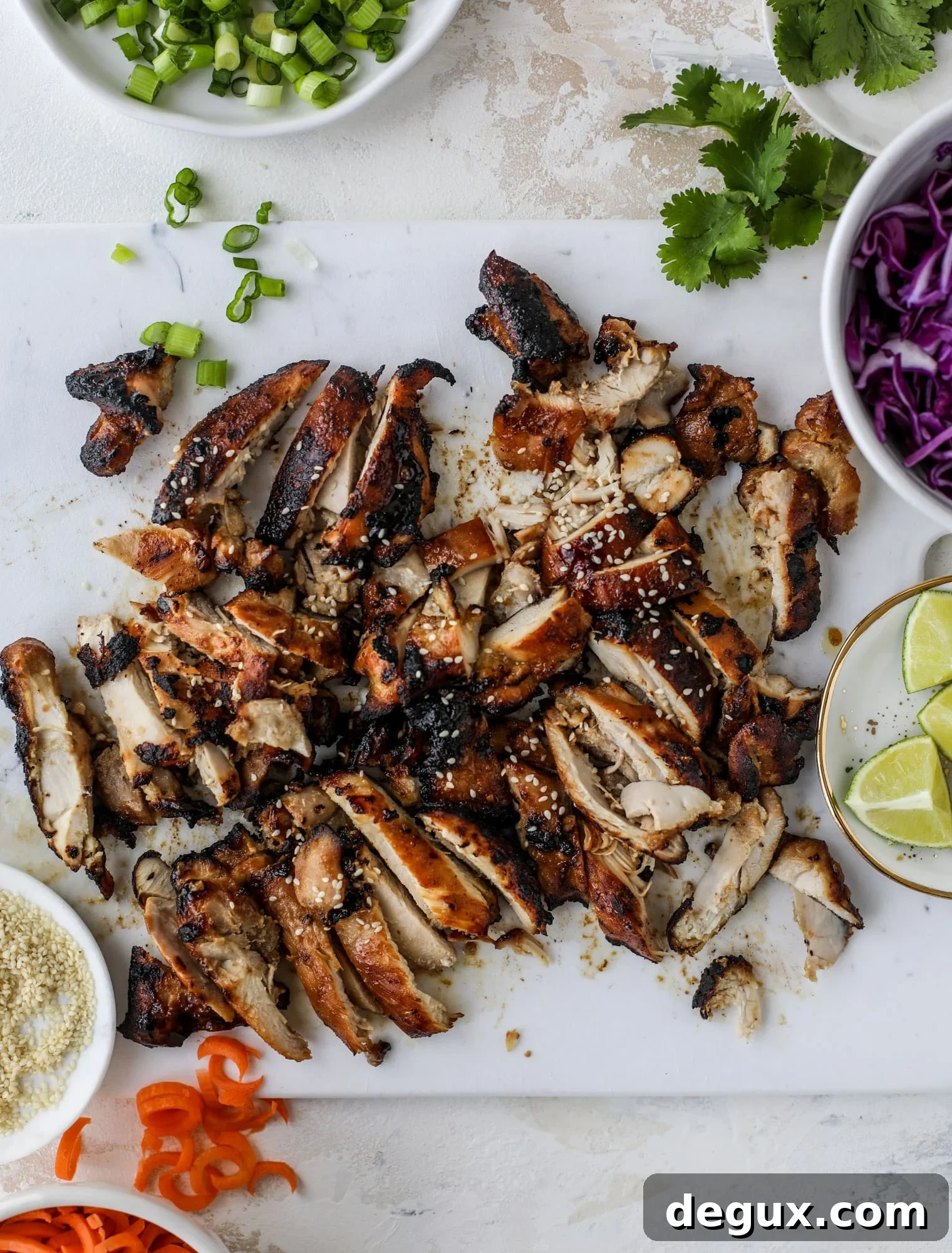 Sesame Soy Chicken with Fragrant Coconut Rice 4 Korean chicken bowls are loaded with flavor: toasted sesame, soy sauce and lime come together over coconut rice and avocado to create a delicious meal! I howsweeteats.com #korean #chicken