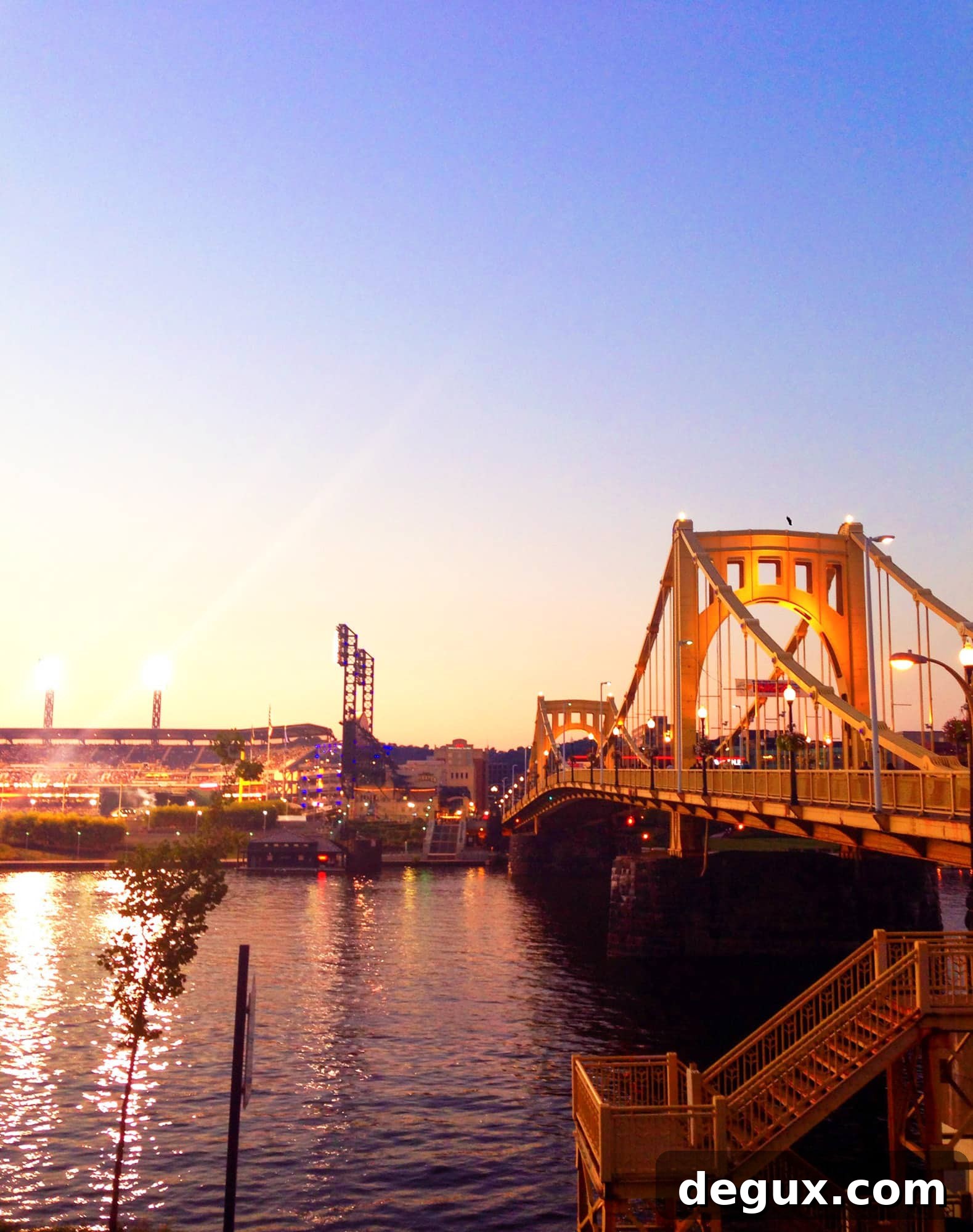 Top Pittsburgh Restaurants Locals Love (Where to Eat Now) 4 A guide to my favorite places to eat in Pittsburgh along with the best Pittsburgh restaurants. Everything from coffee to dinner!