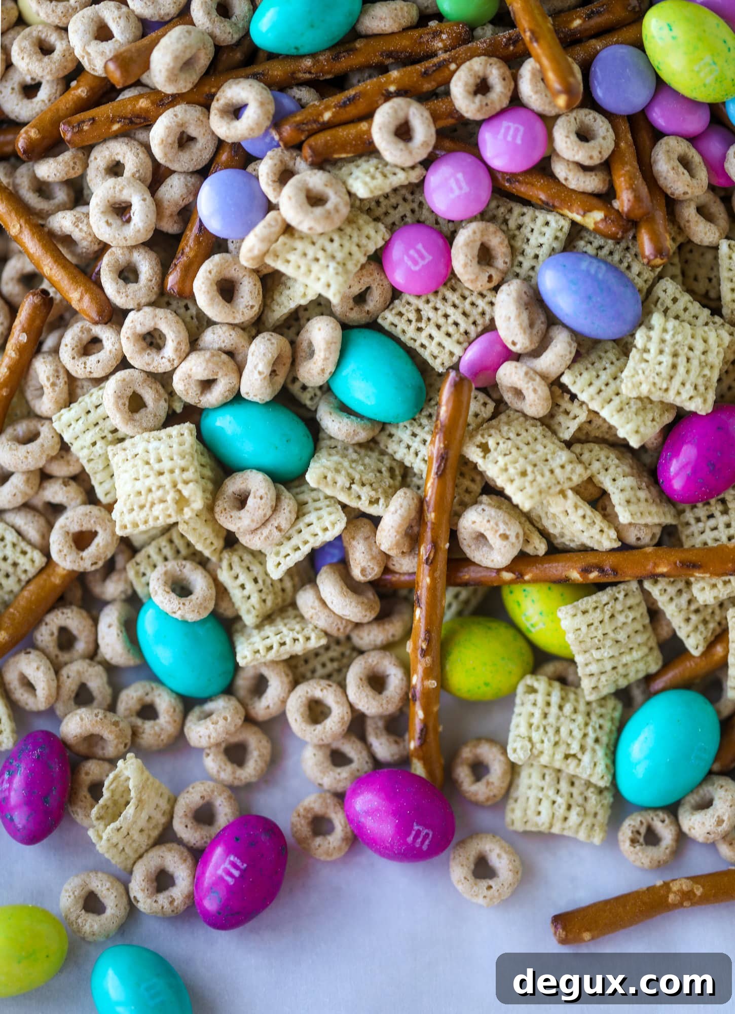 Adorable Easter Snack Mix Ideas for Kids and Parties 3 easter bunny trail mix