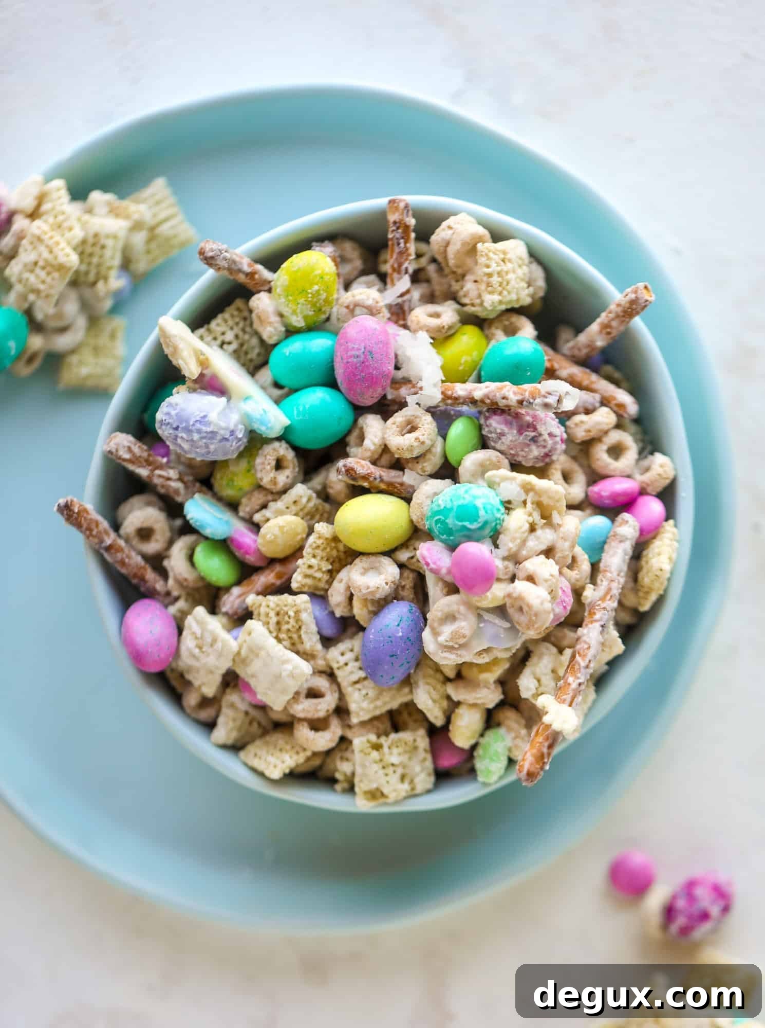 Adorable Easter Snack Mix Ideas for Kids and Parties 9 This adorable Easter snack mix is such a fun treat! It's both sweet and salty - you won’t be able to stay away from it and neither will the kids!