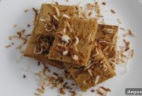 Coconut Cream Blondies Recipe — Chewy Tropical Dessert