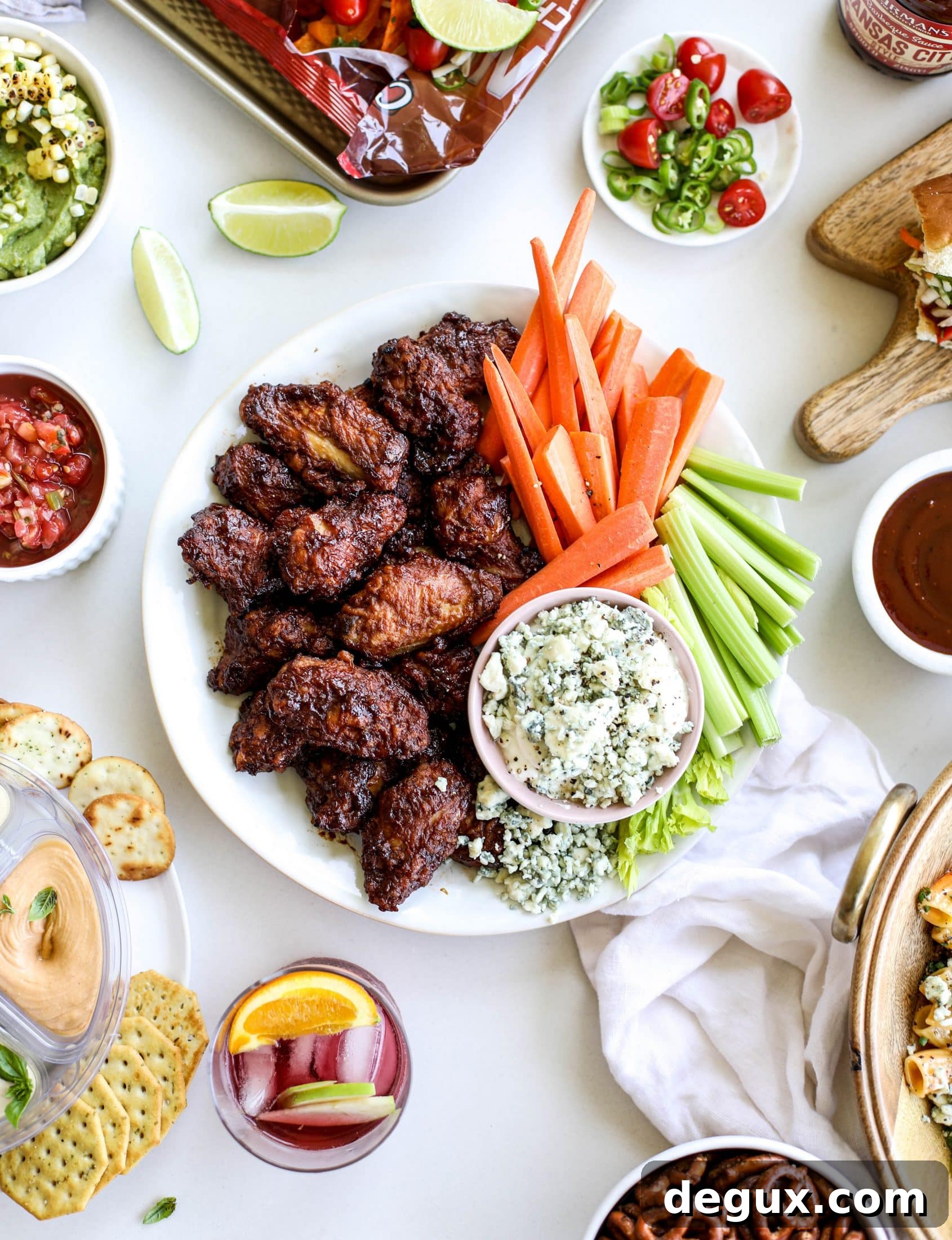 Perfect Tailgate Menu Ideas Using ALDI Finds and Deals 2 I show you how to create a perfect tailgate snack spread with ALDI! It's super easy, quick, affordable and delicious!