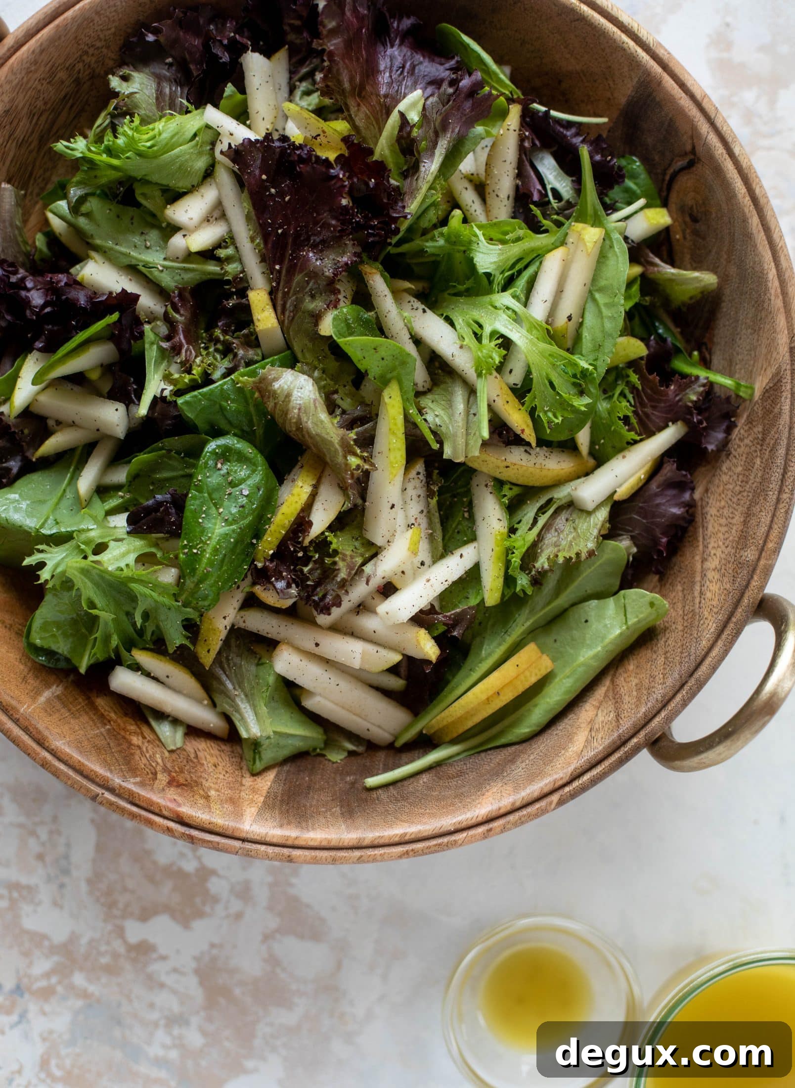 Holiday Pear, Gorgonzola & Sweet-Spiced Pecan Salad Recipe 3 spring greens and pear for the best holiday salad