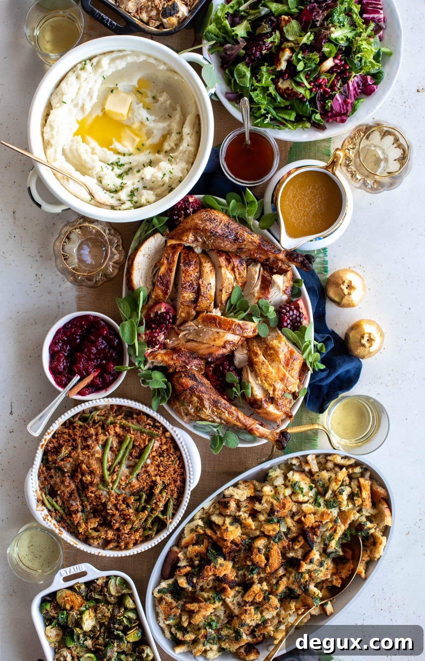 Right here I'm sharing the best thanksgiving recipes you can find! Over 100 of my favorite recipes from salads and apps to dessert and cocktails.