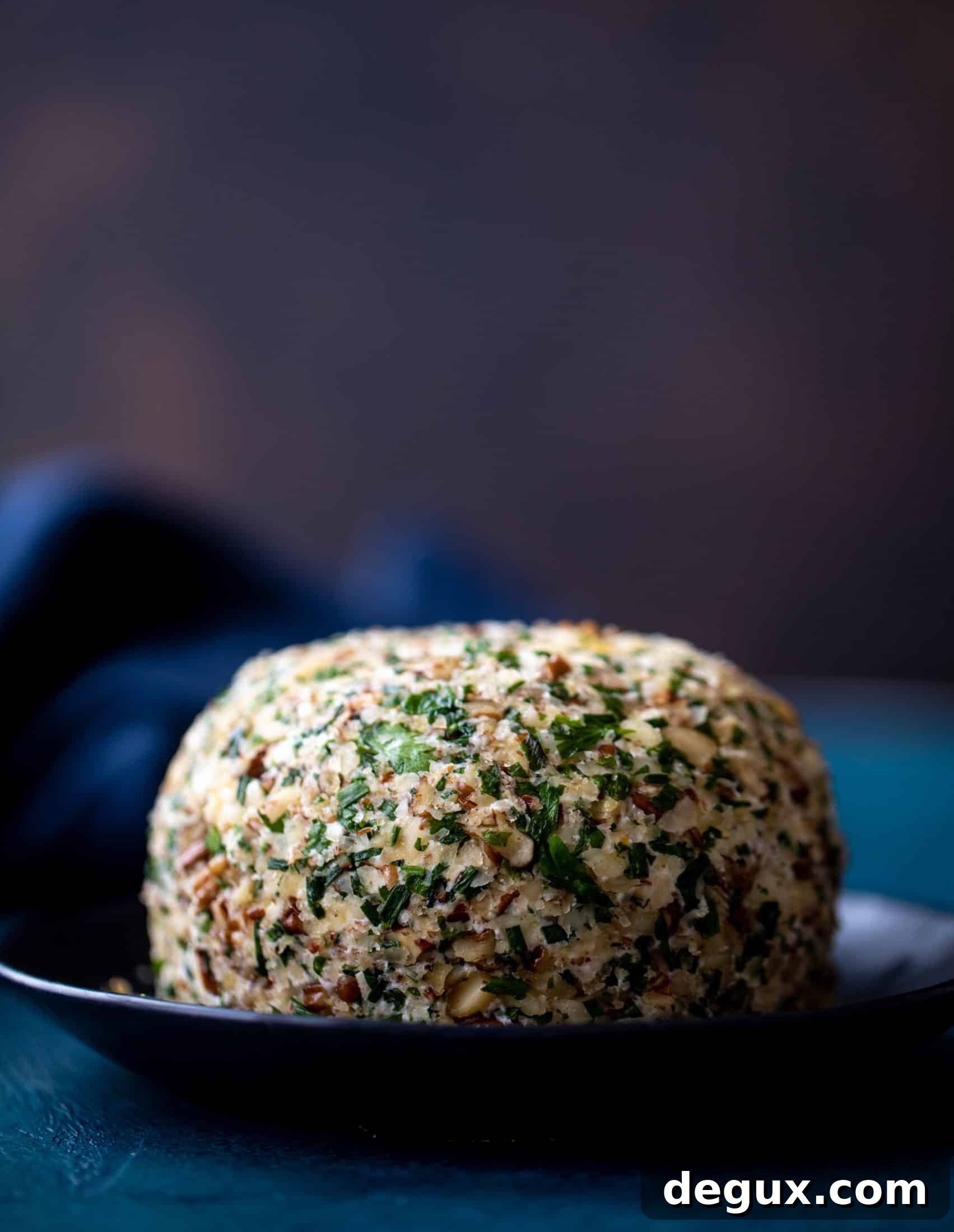 Spiced Orange, Sage & Macadamia Cheeseball Recipe 4 This macadamia nut cheeseball is flavored with fresh orange, spices, crispy sage and pecorino cheese. It's the perfect make-ahead snack!
