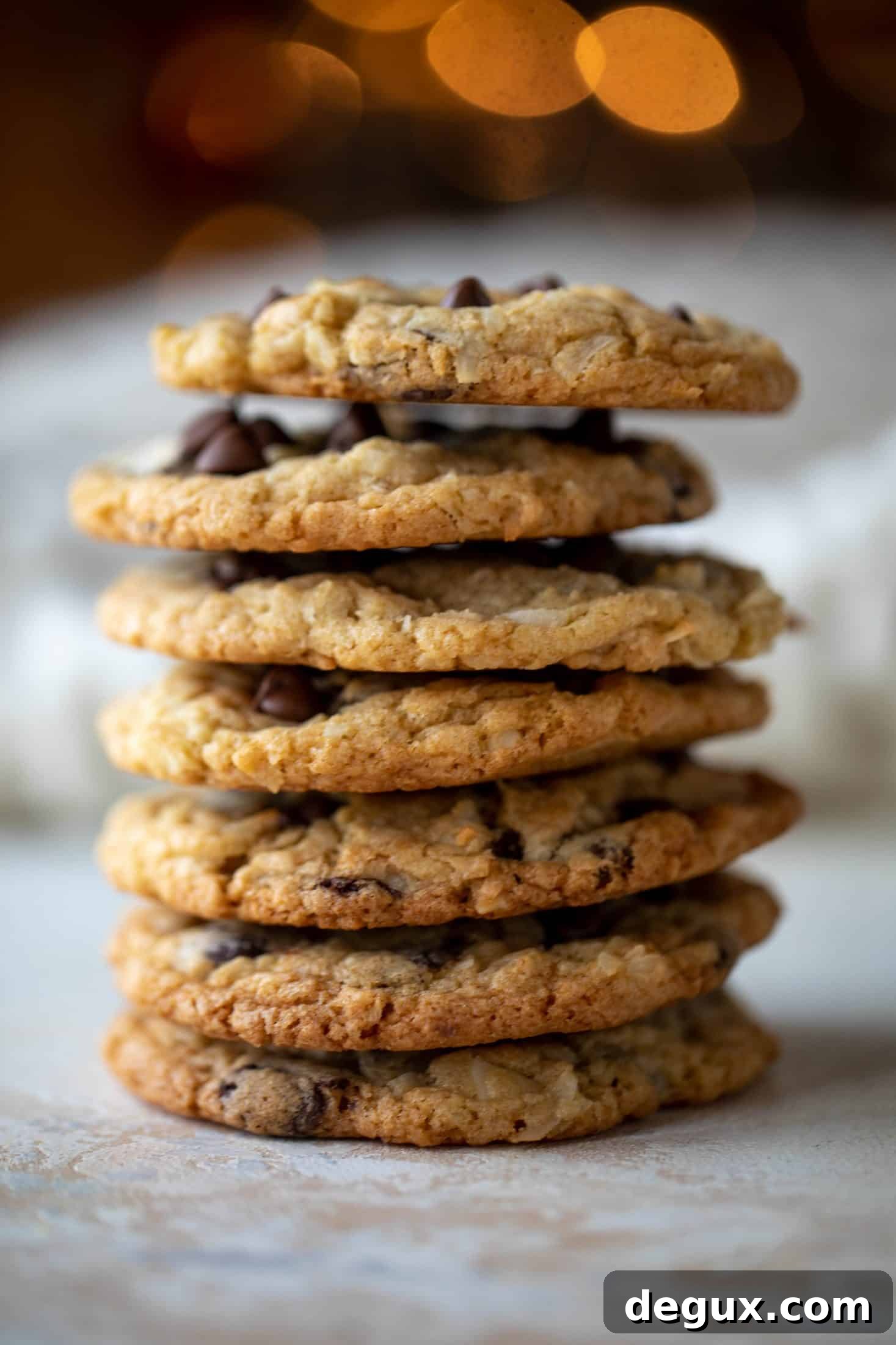 Royal Cookie Recipes: Classic Confections to Impress 10 Royal cookies are filled with chocolate chips, shredded coconut and macadamia nuts. These are the perfect copycat to the Nordstrom royal cookie!