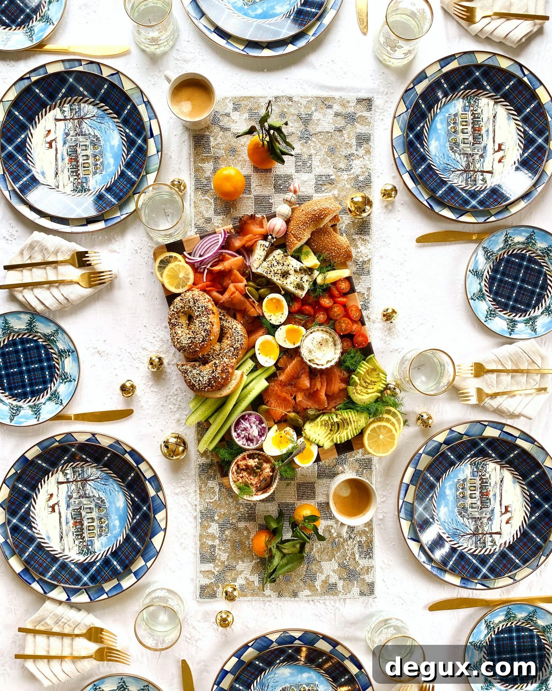 25 Delicious Recipes to Cook Over the Holiday Break 2 Sharing 25 of my favorite holiday recipes to make over christmas break, from brunch to dinner, cocktails and dessert! So many options.