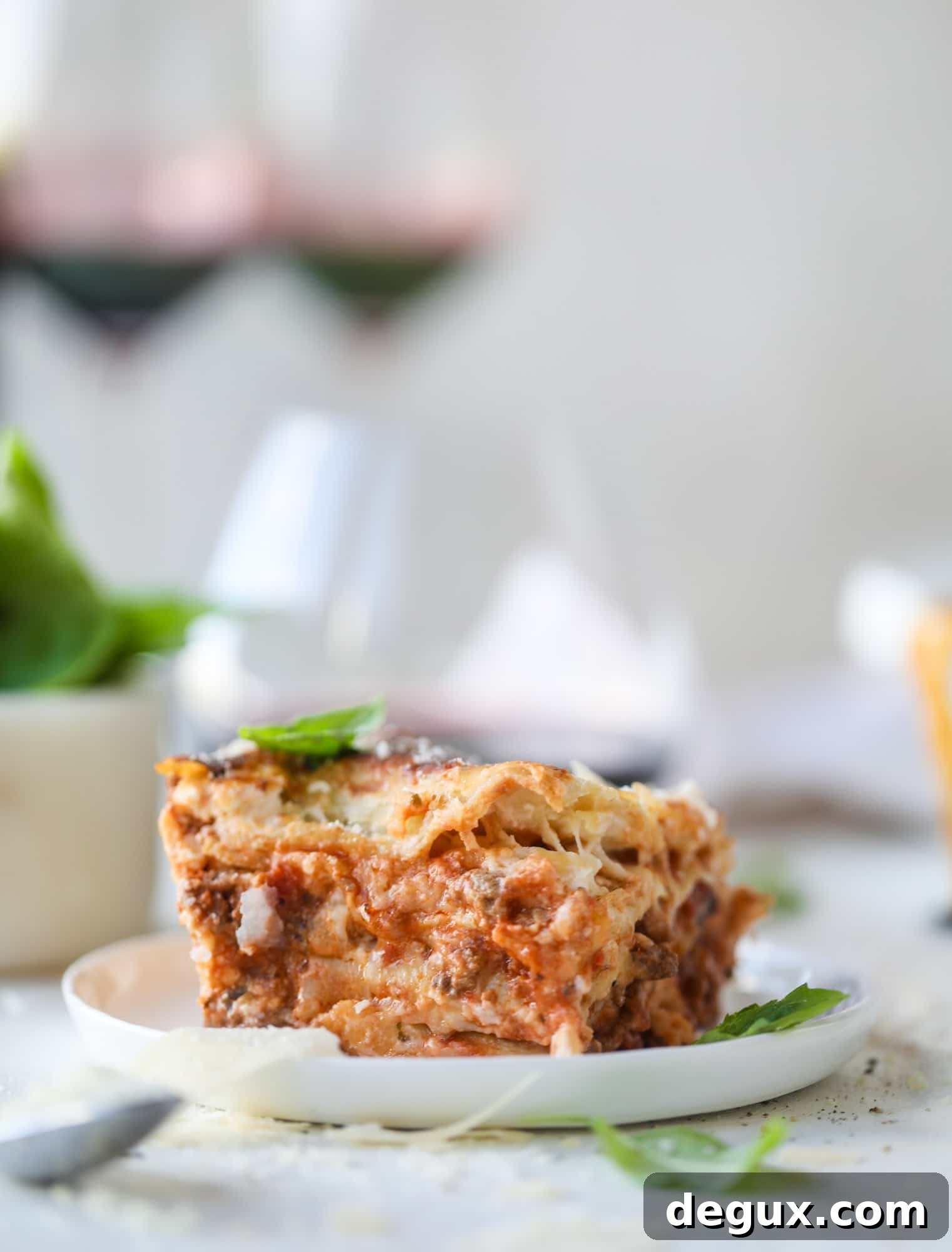 25 Delicious Recipes to Cook Over the Holiday Break 13 Sharing 25 of my favorite holiday recipes to make over christmas break, from brunch to dinner, cocktails and dessert! So many options.