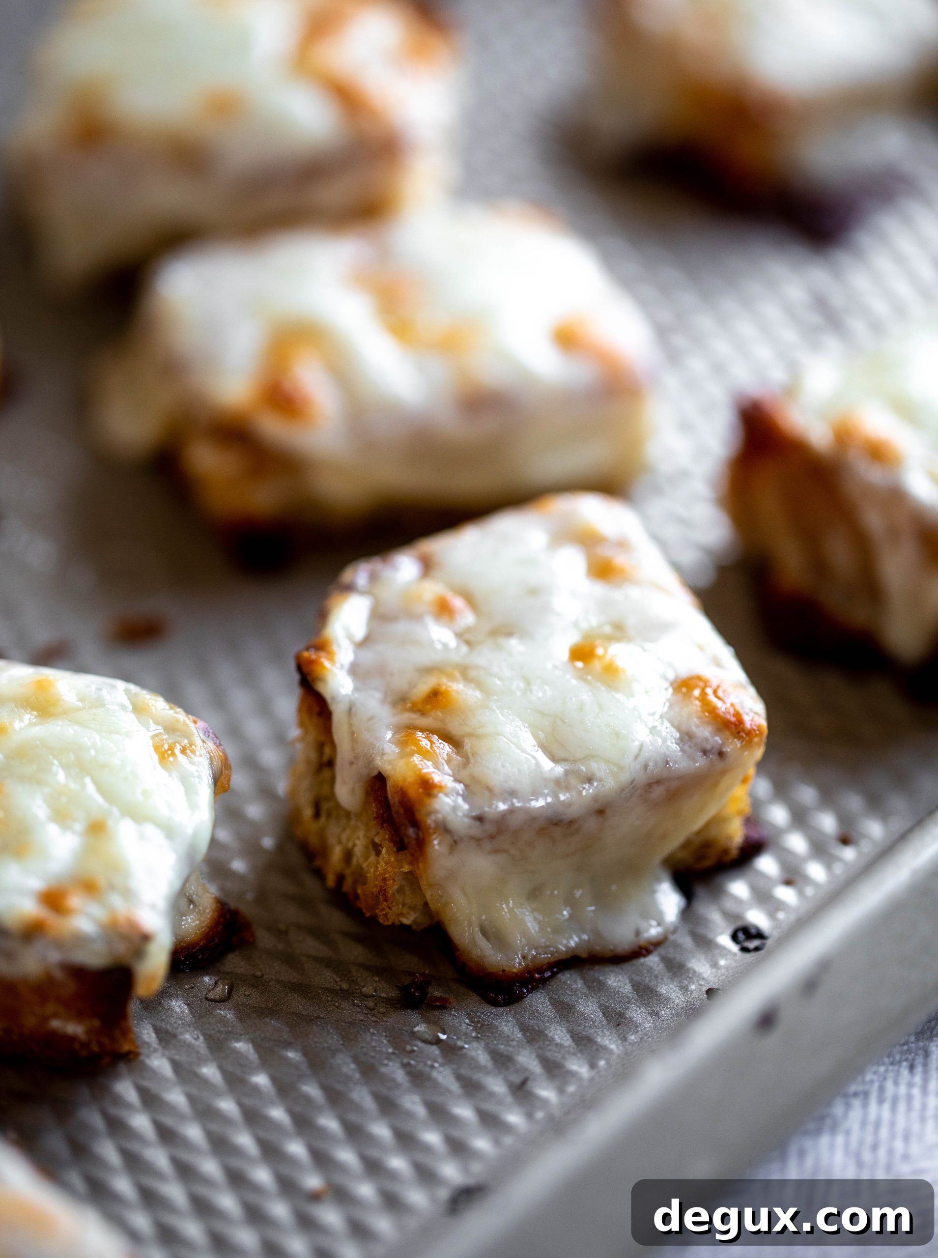 mozzarella croutons
