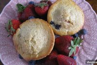 Whole Wheat Berry Muffins with Fresh Berries