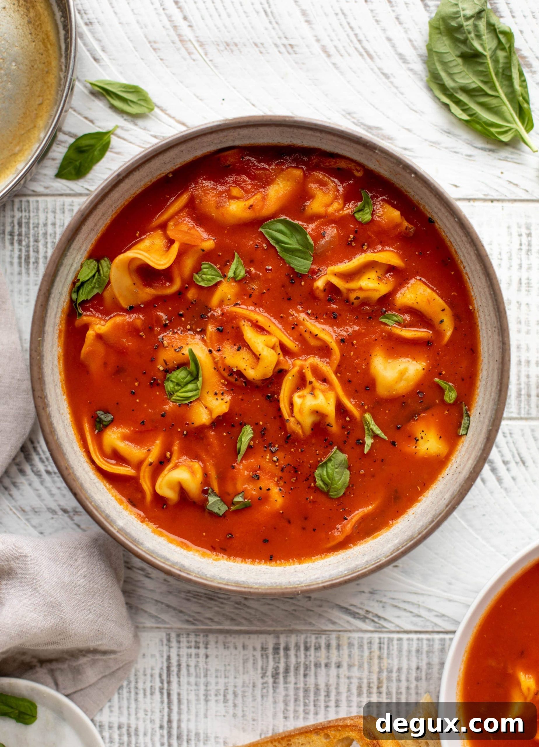 Curried Tomato Tortellini Soup with Brown Butter Garlic Toast Recipe 5 This curried tomato tortellini soup has so much flavor! Serve with cheesy tortellini and brown butter garlic toasts for the perfect weeknight meal.