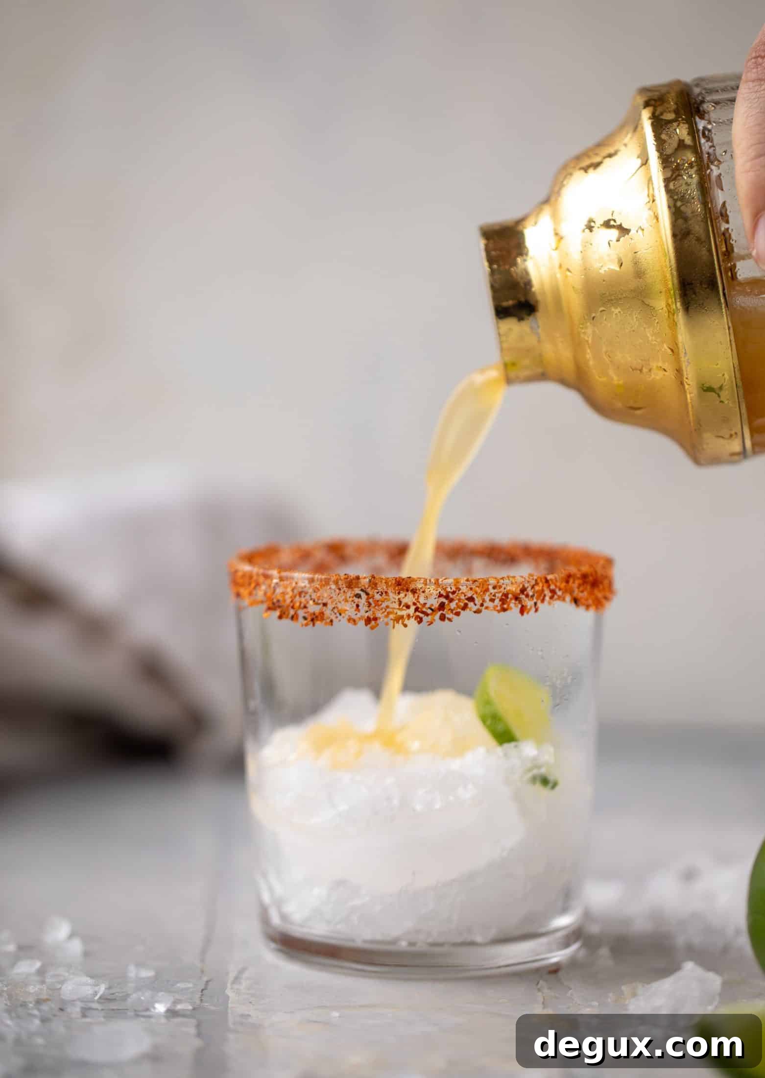 These bubbly jam margaritas are easy and delicious! Use your favorite jam instead of simple syrup to create a fruity flavor everyone will love.