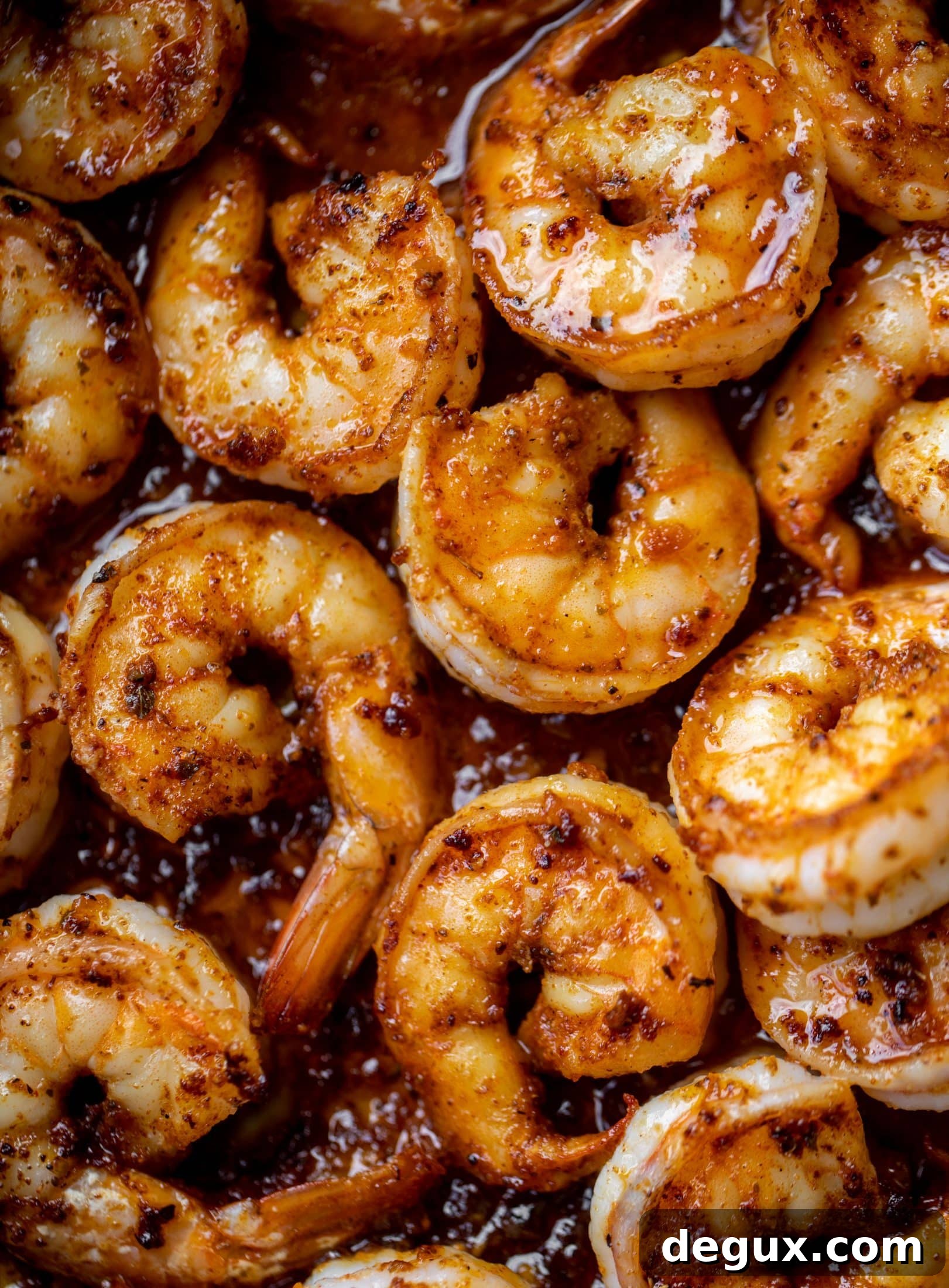 Cajun Honey-Mustard Shrimp with Creamy Cheddar Grits 4 honey mustard cajun shrimp close up