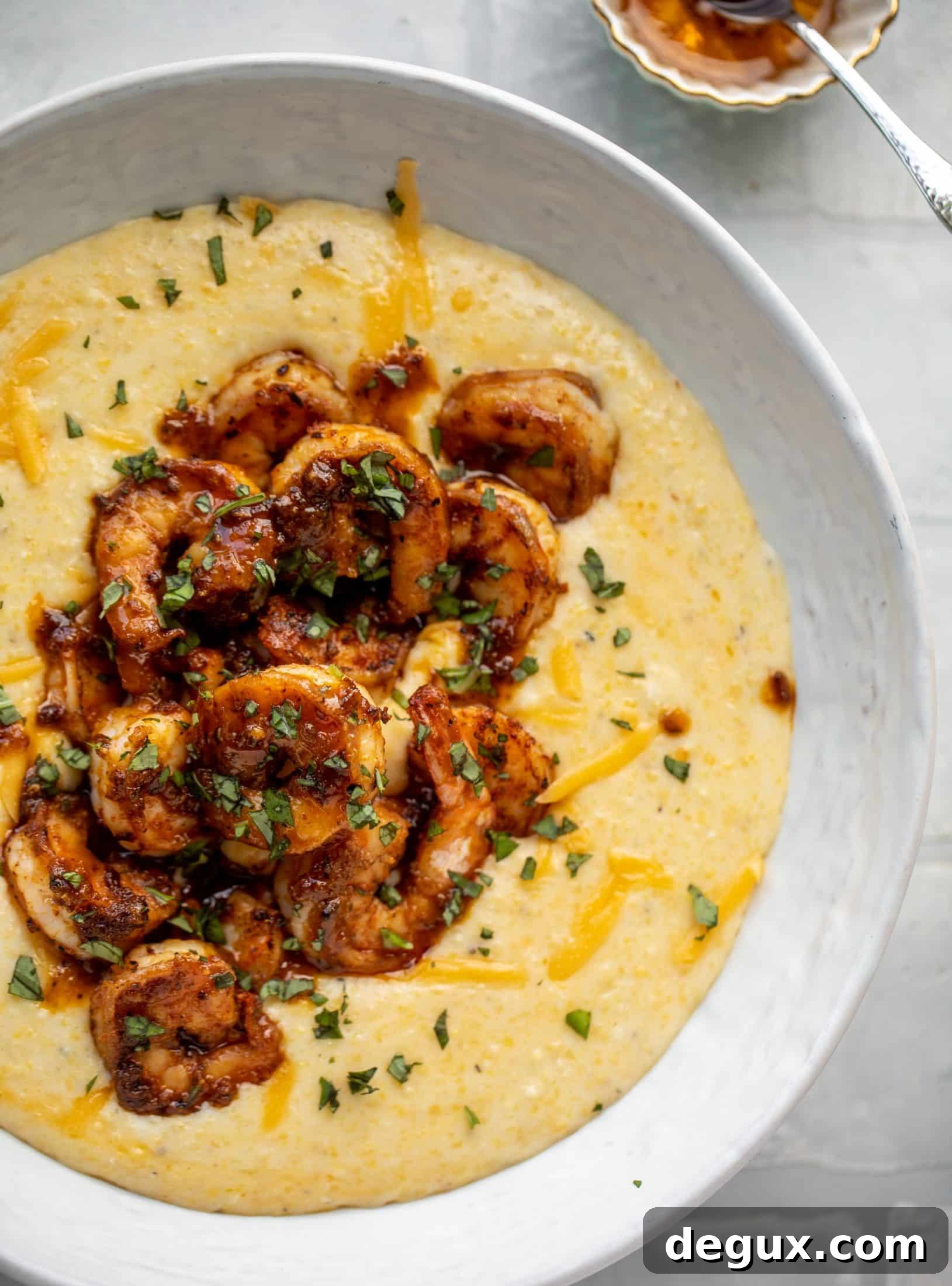 Cajun Honey-Mustard Shrimp with Creamy Cheddar Grits 8 Honey Mustard Cajun Shrimp with Cheddar Grits