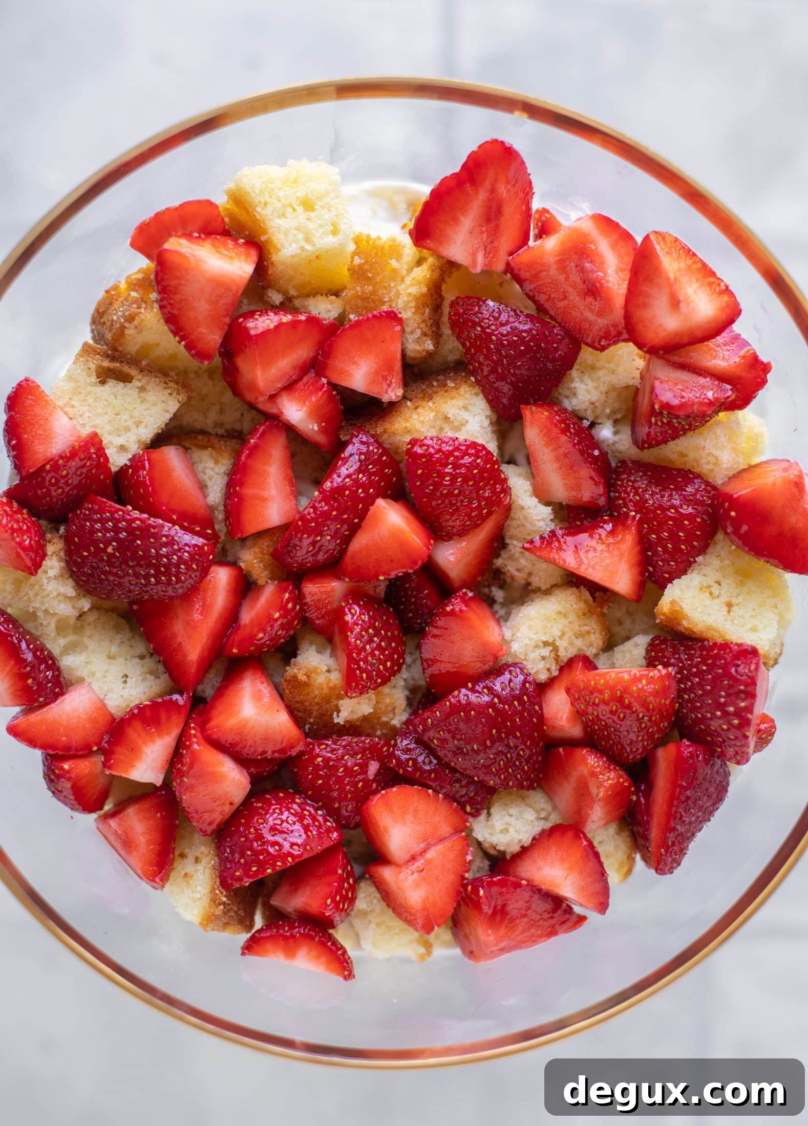 Strawberry Shortcake Trifle with Homemade Vanilla Bean Pudding Recipe 5 layered strawberries and pound cake