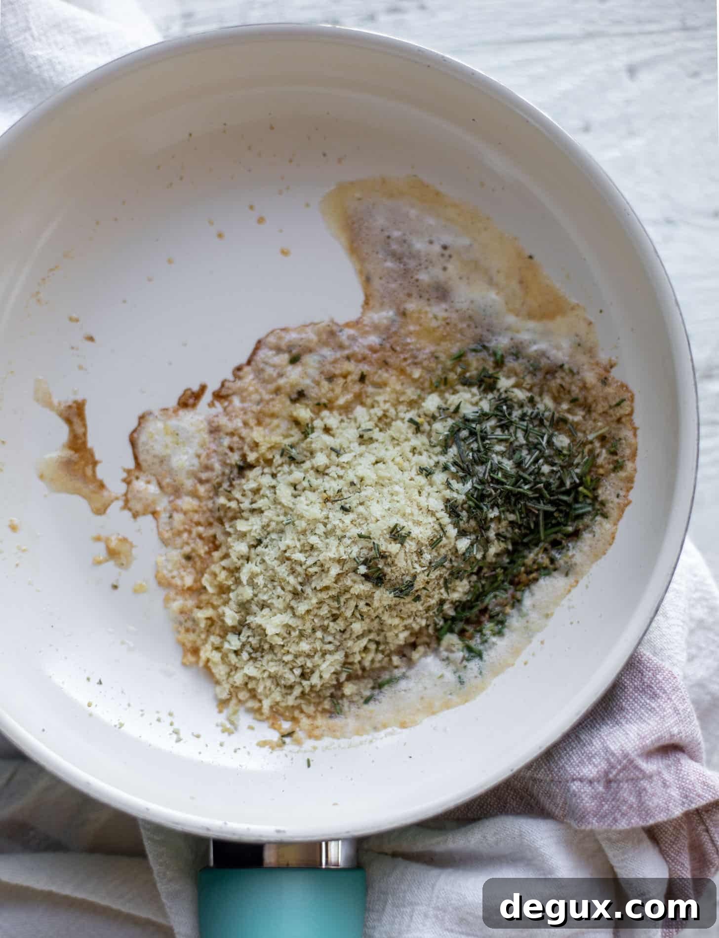 making rosemary bread crumbs