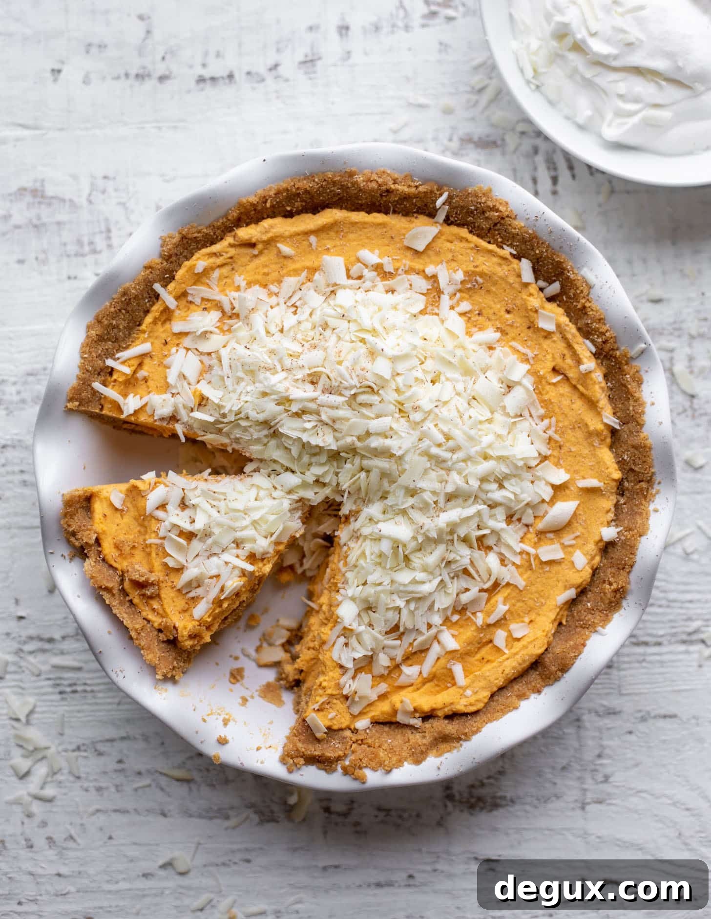 pumpkin mousse pie with white chocolate
