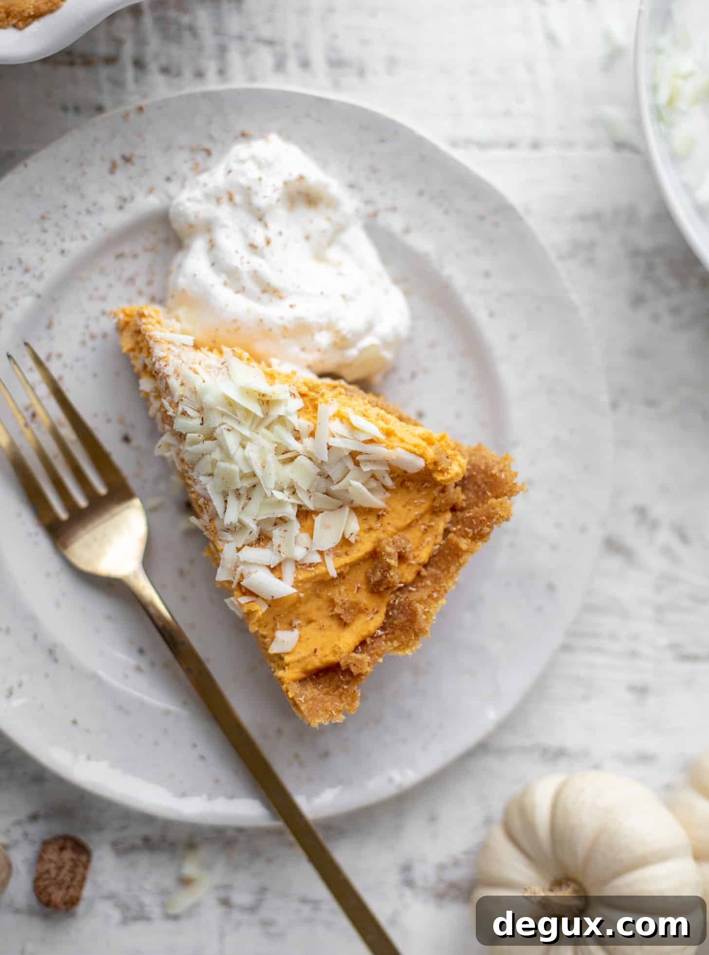 pumpkin mousse pie with white chocolate