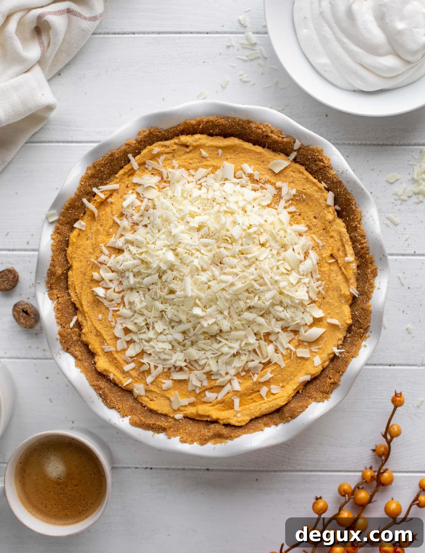 pumpkin mousse pie with white chocolate