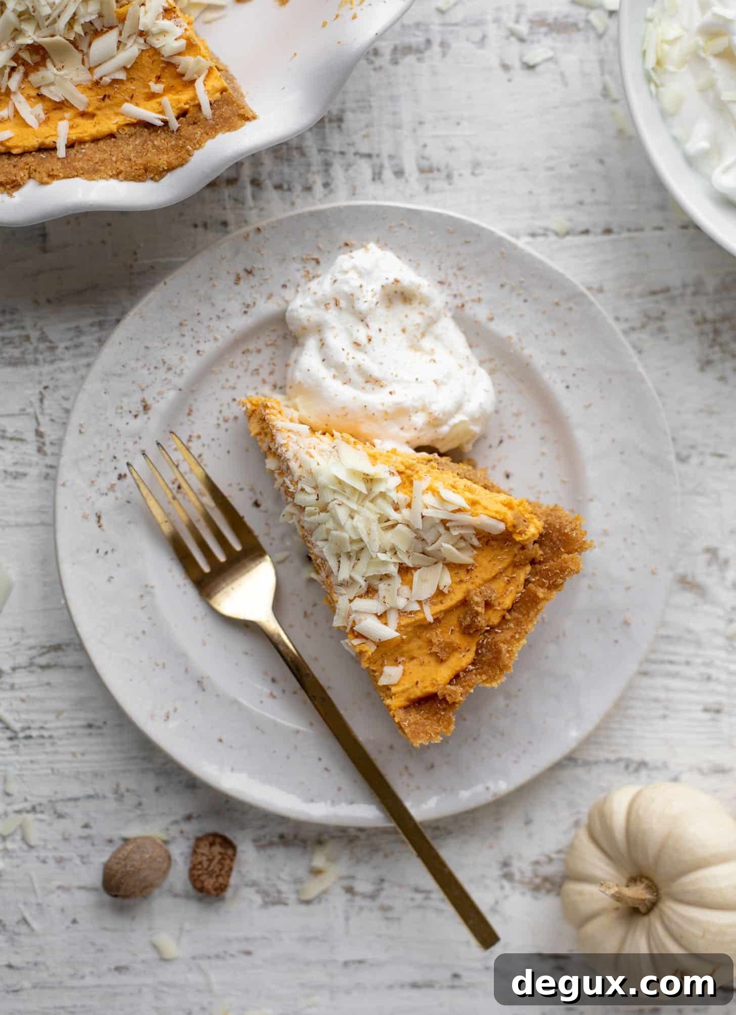 pumpkin mousse pie with white chocolate