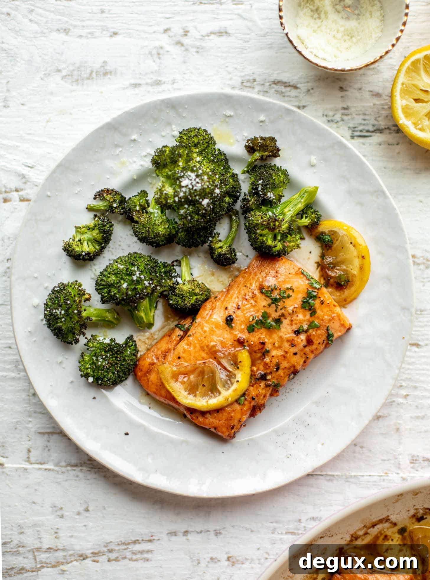 Lemon Brown Butter Salmon Recipe: Crisped Skin & Tangy Sauce 8 lemon brown butter salmon with roasted broccoli