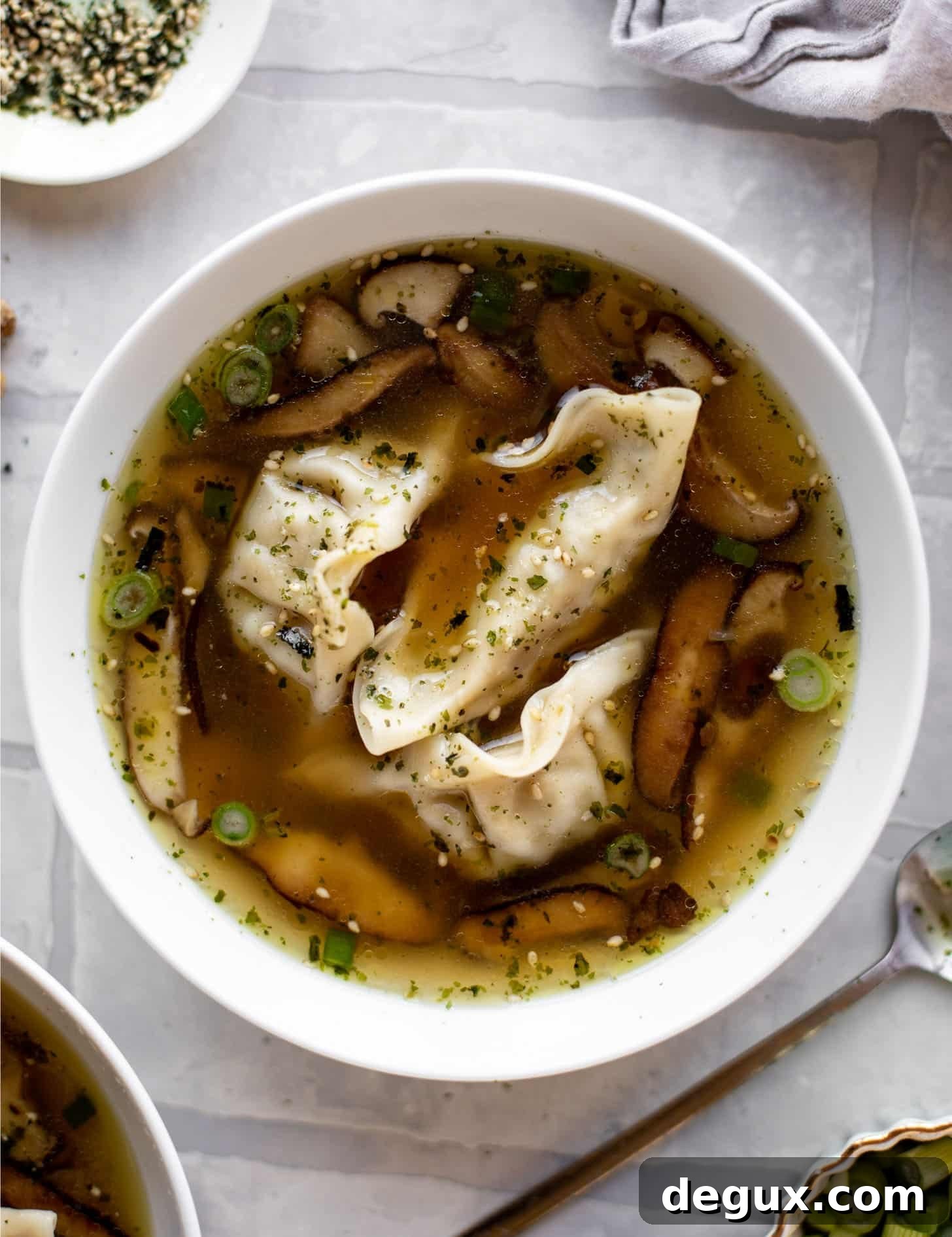 Weeknight Potsticker Soup Recipe — Quick Asian-Inspired Dinner 2 super easy potsticker soup