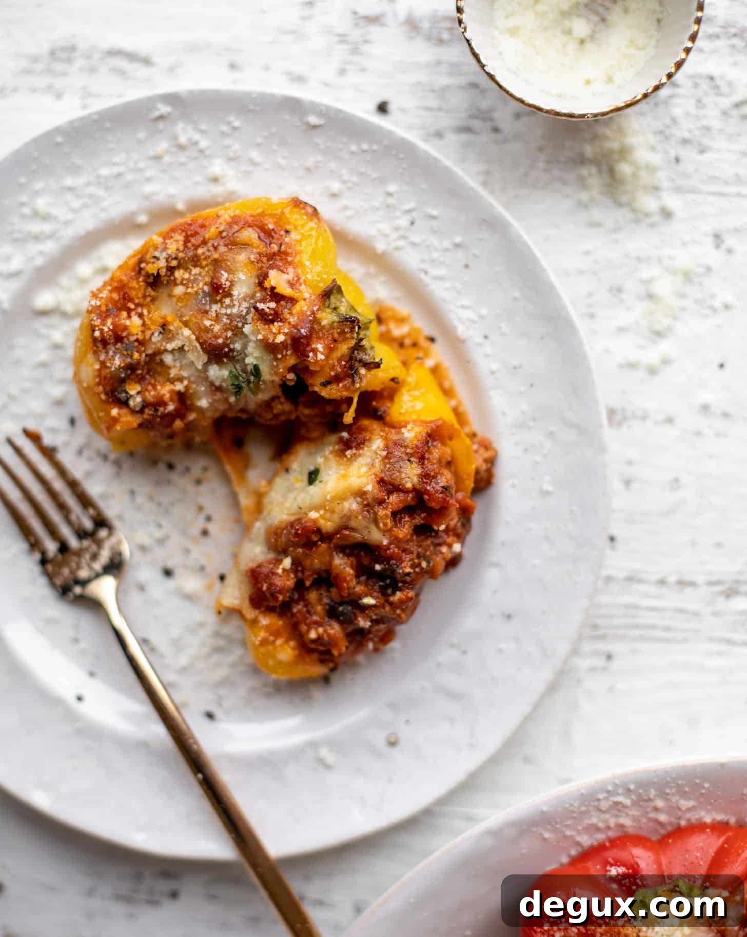 Bolognese-Stuffed Bell Peppers with Melty Cheese 7 bolognese stuffed peppers