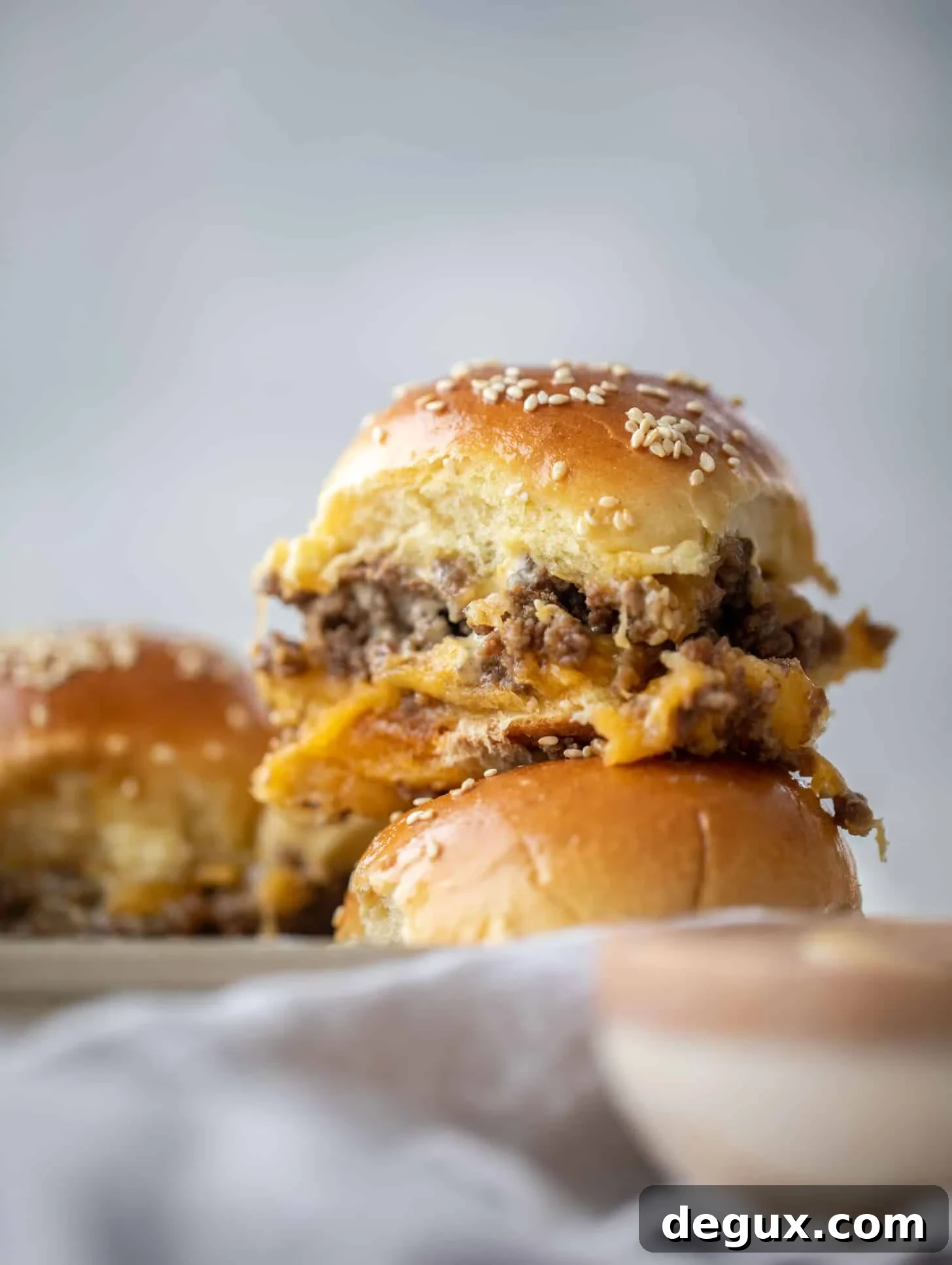 cheeseburger sliders with house sauce