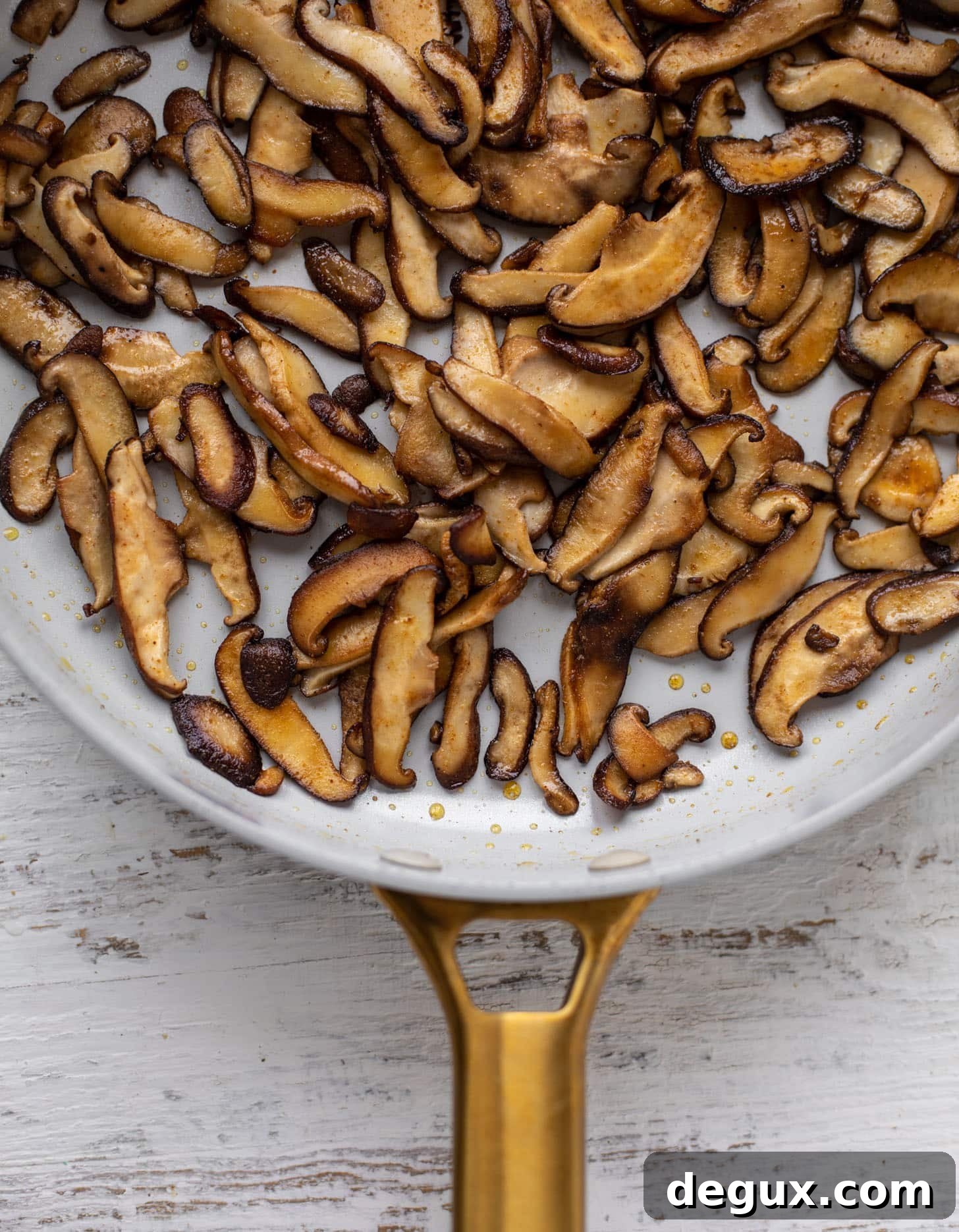 Smoky Shiitake Mushroom Quesadillas with Avocado Cream Sauce 3 sautéed shiitake mushrooms