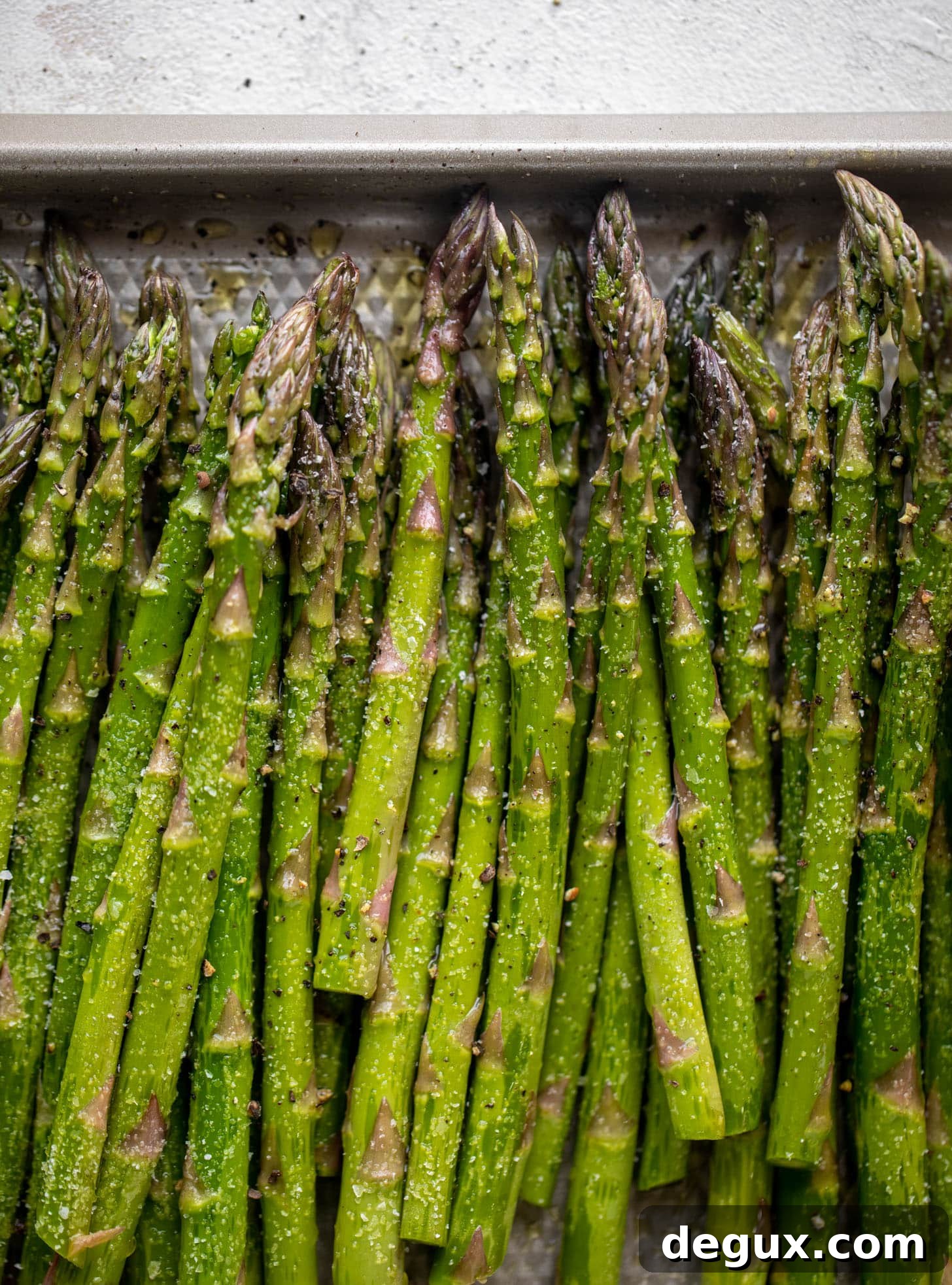 asparagus with olive oil, salt and pepper