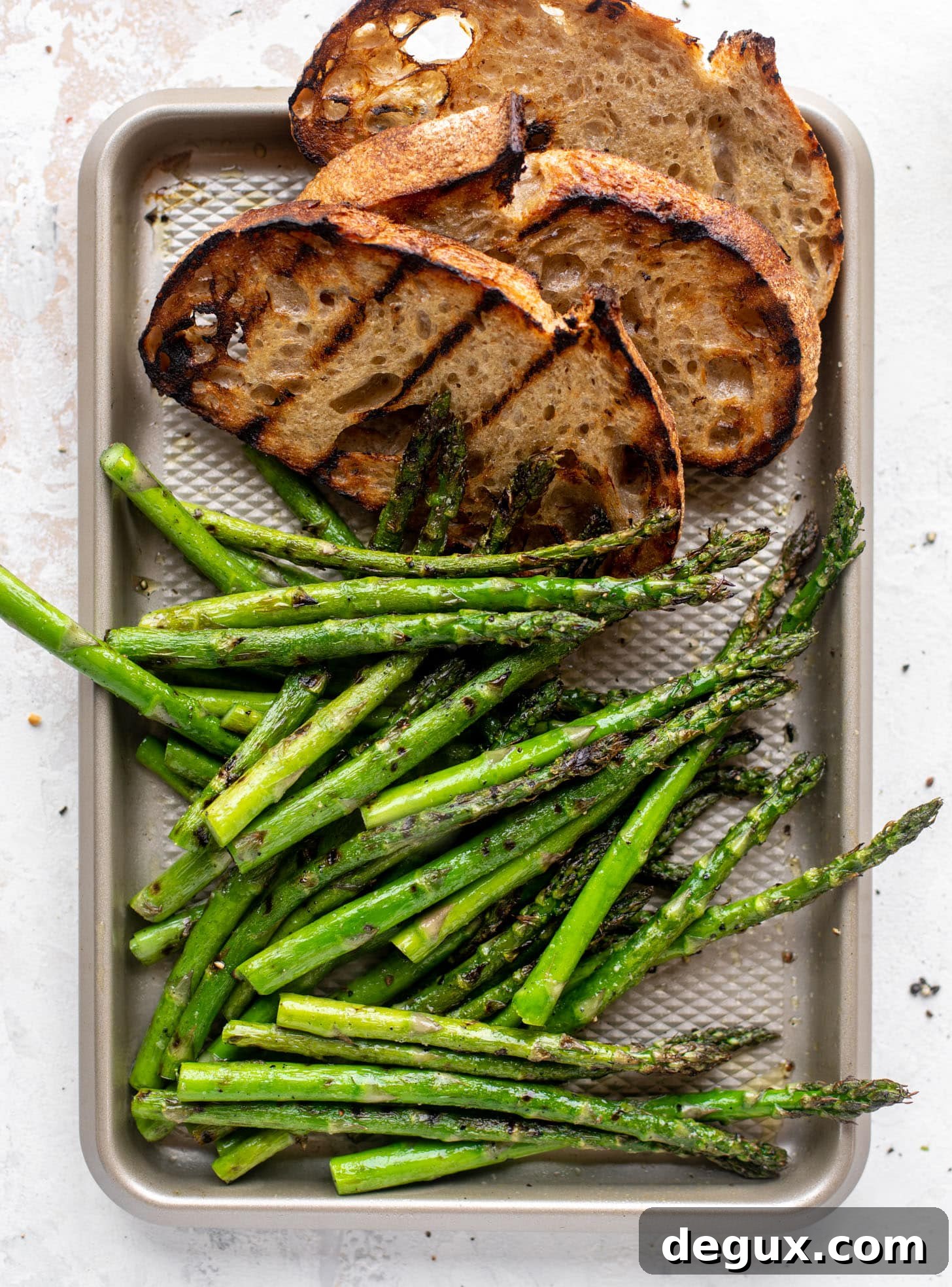 grilled bread and asparagus