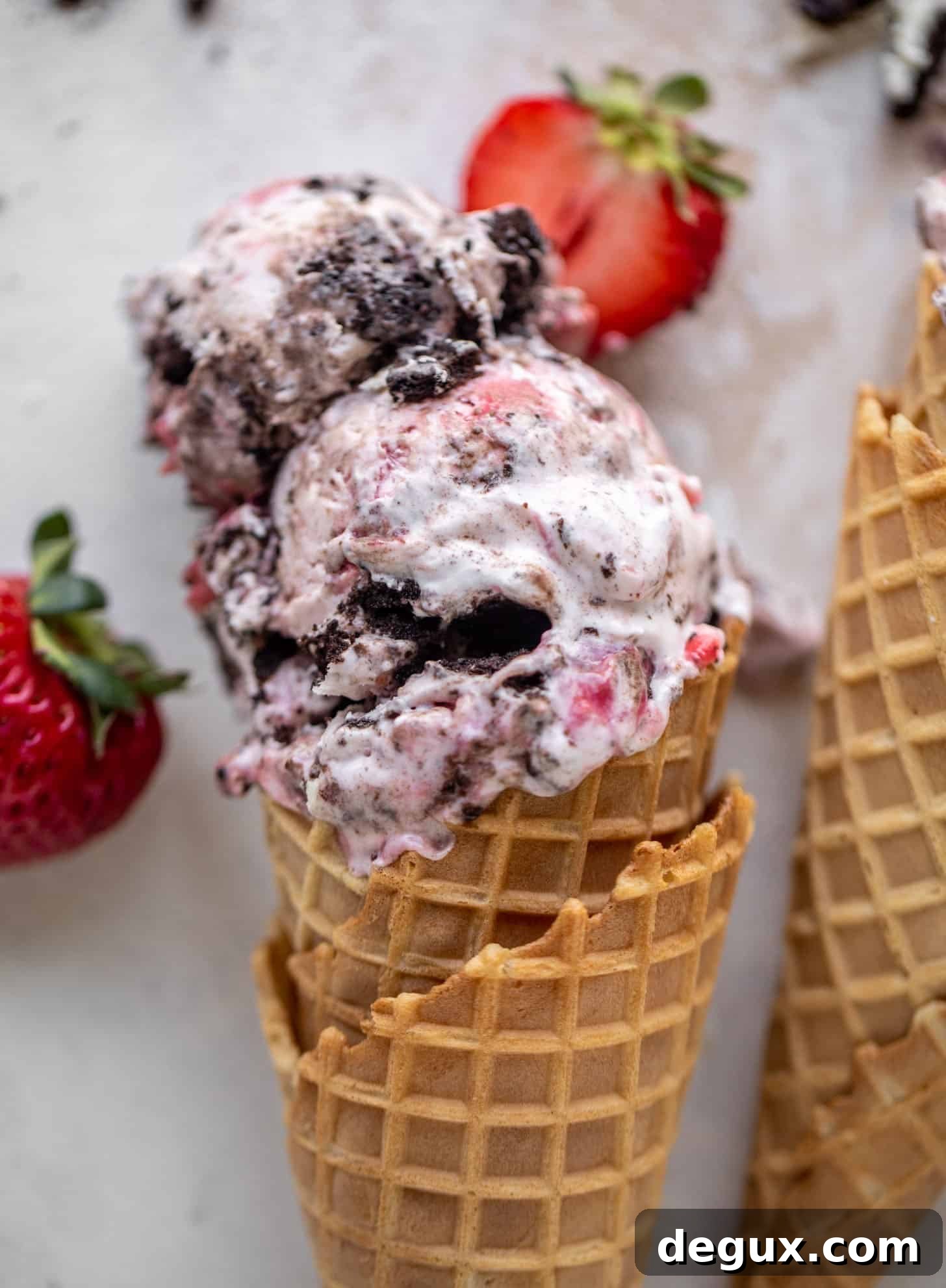 No-Churn Strawberry Oreo Ice Cream Recipe You’ll Love 11 no churn strawberry oreo ice cream