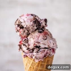 No-Churn Strawberry Oreo Ice Cream Recipe You’ll Love 12 img 72659 11