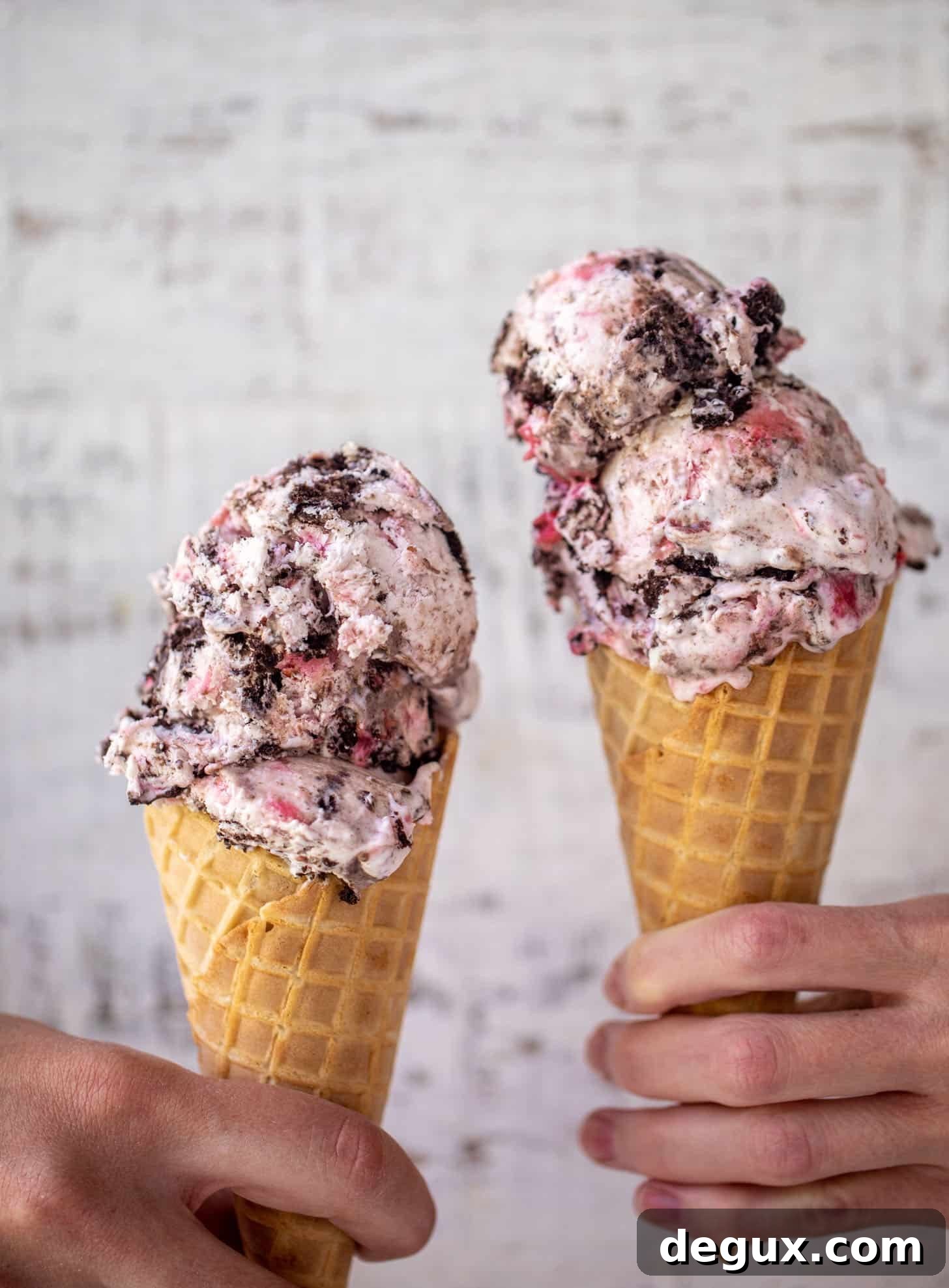 No-Churn Strawberry Oreo Ice Cream Recipe You’ll Love 10 no churn strawberry oreo ice cream