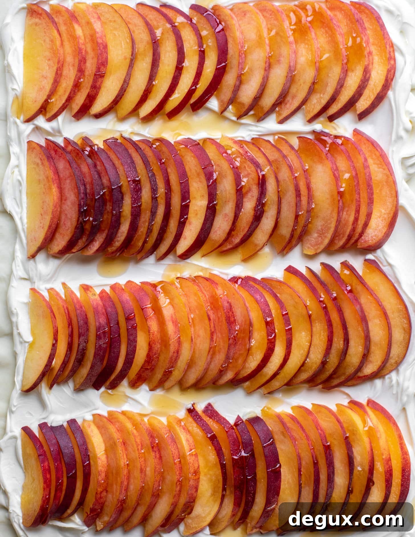 puff pastry with mascarpone and peaches