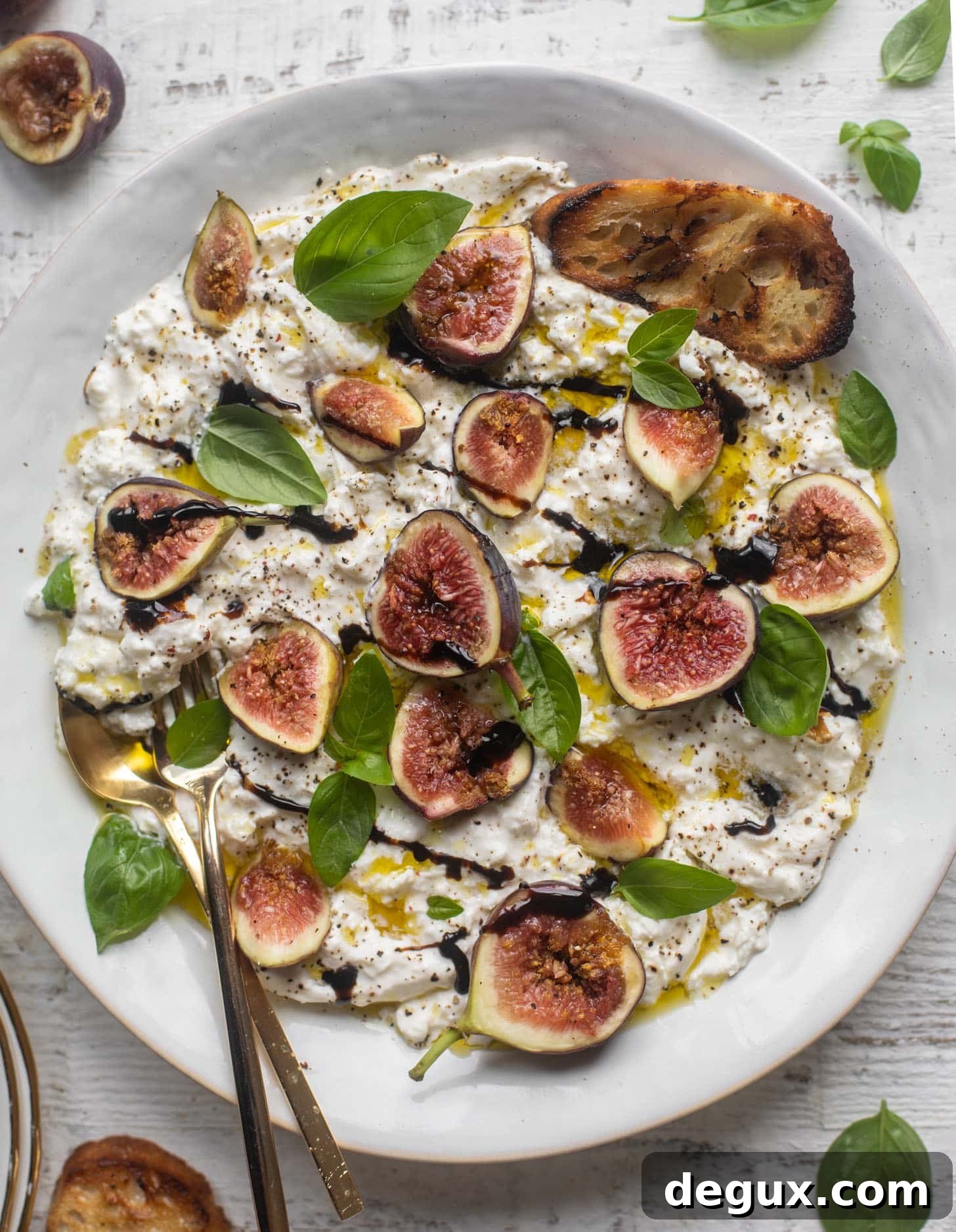 fig caprese salad