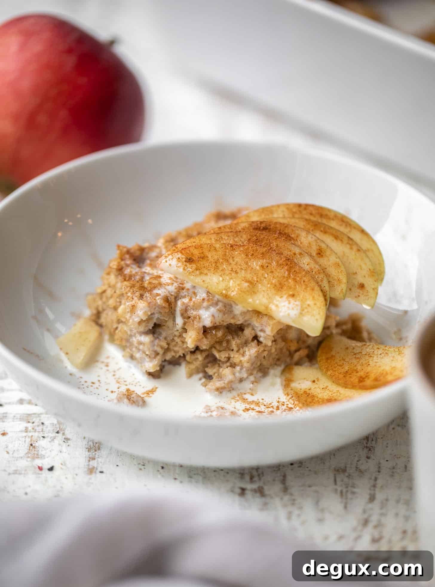 Apple-Cinnamon Baked Oatmeal Recipe for Cozy Mornings 10 apple cinnamon baked oatmeal