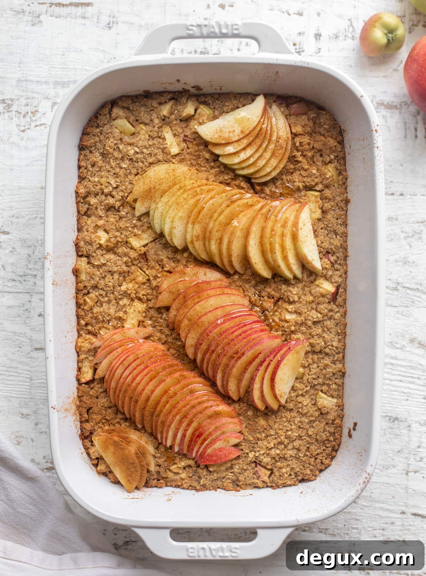Apple-Cinnamon Baked Oatmeal Recipe for Cozy Mornings 6 apple cinnamon baked oatmeal