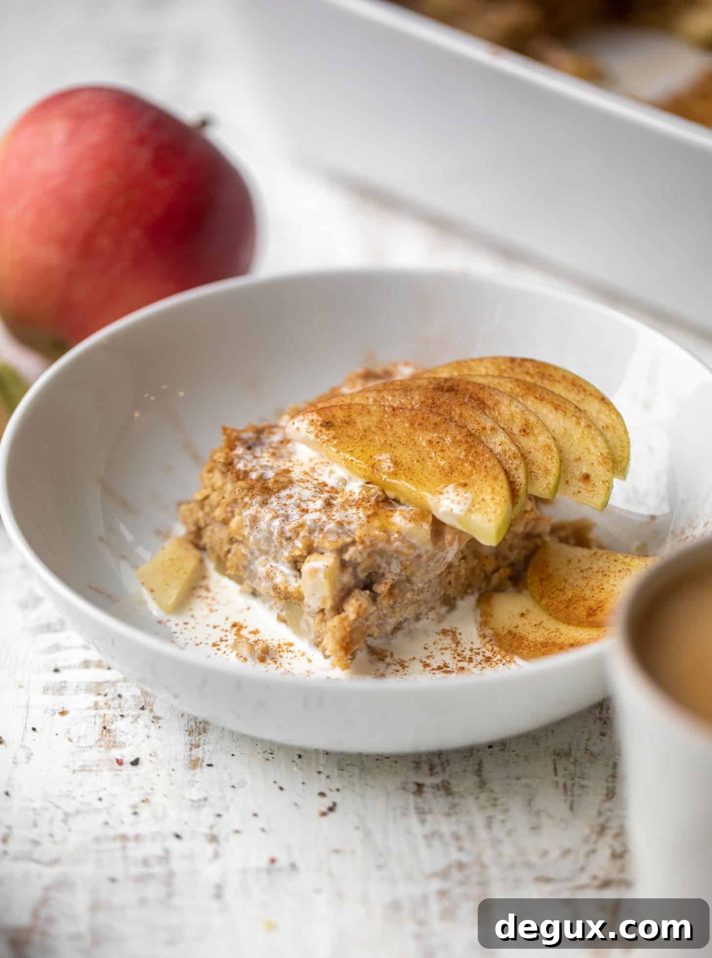 Apple-Cinnamon Baked Oatmeal Recipe for Cozy Mornings 7 apple cinnamon baked oatmeal