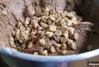 Dark Chocolate Peanut Butter Chip Cookies Recipe