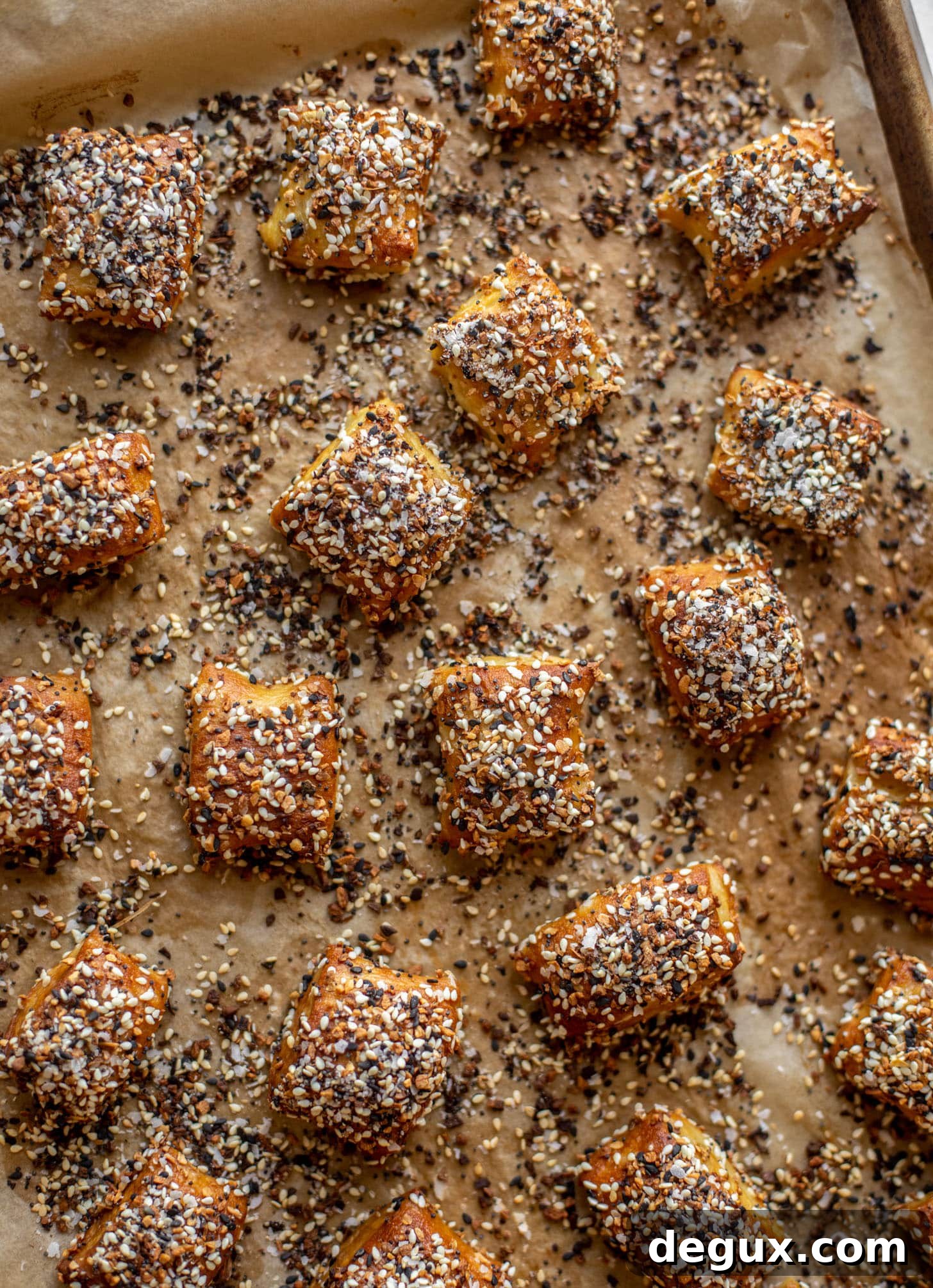 everything soft pretzel bites