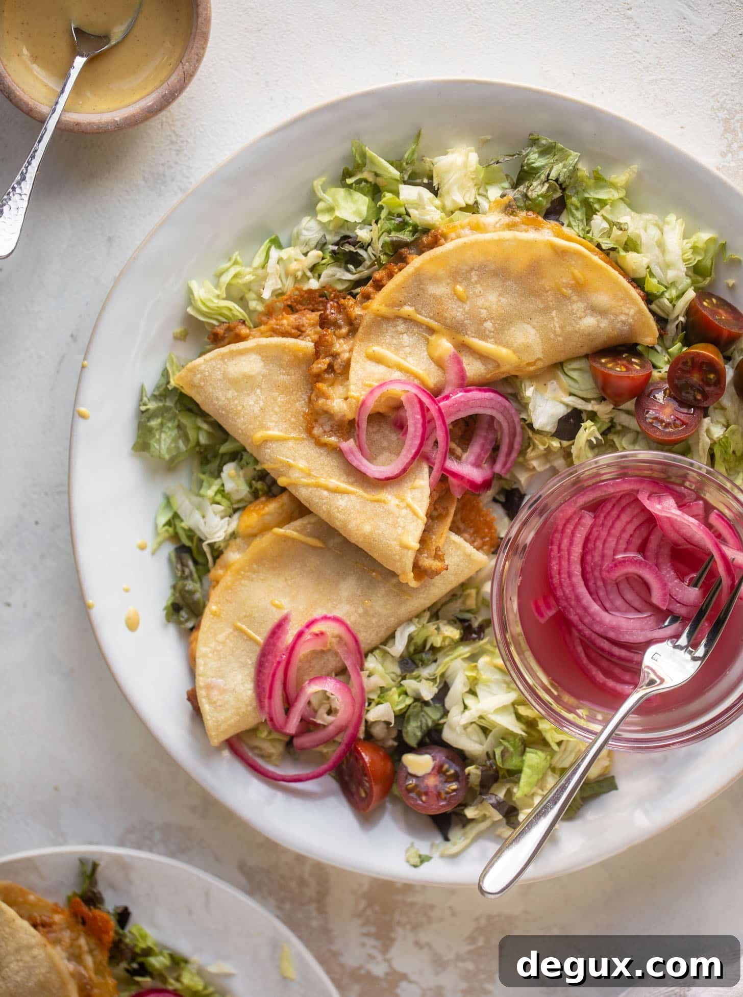 Crispy Baked Cheeseburger Tacos with How Sweet Eats Sauce 8 crispy baked cheeseburger tacos with house sauce