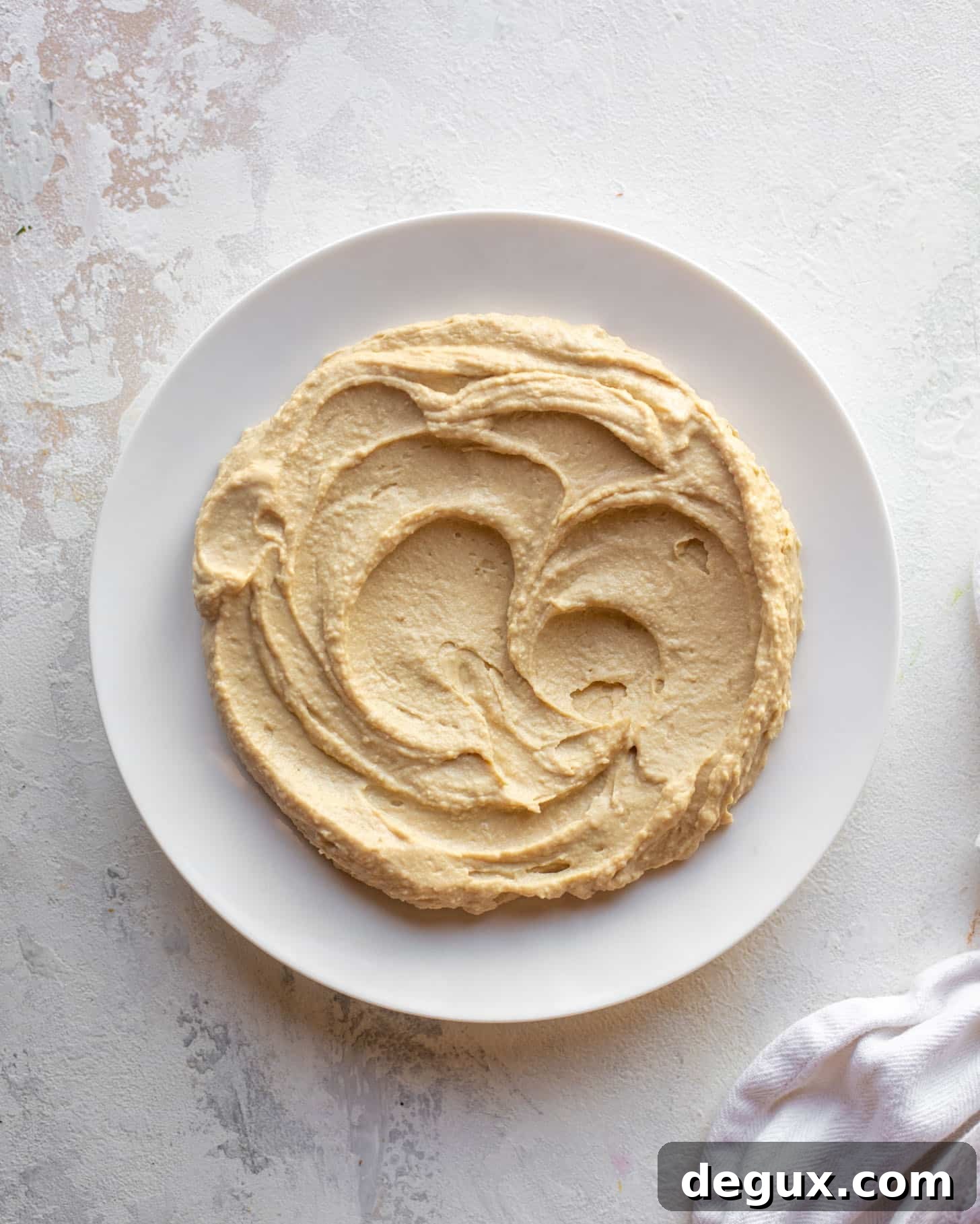 Holiday Hummus Recipe: A Festive Appetizer for Every Party 3 plain hummus