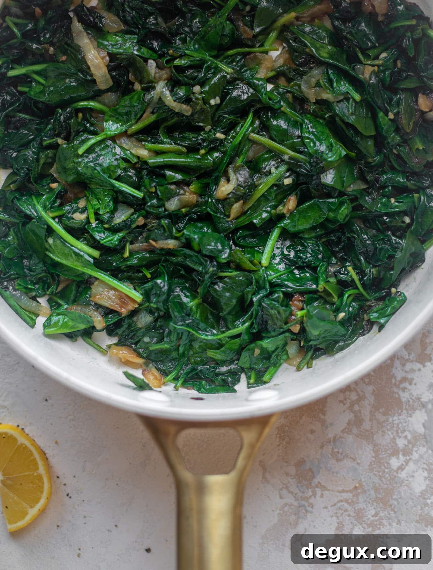 Smoked Mozzarella & Spinach Pizza Recipe for Crispy Crust 4 sautéed spinach and caramelized onions