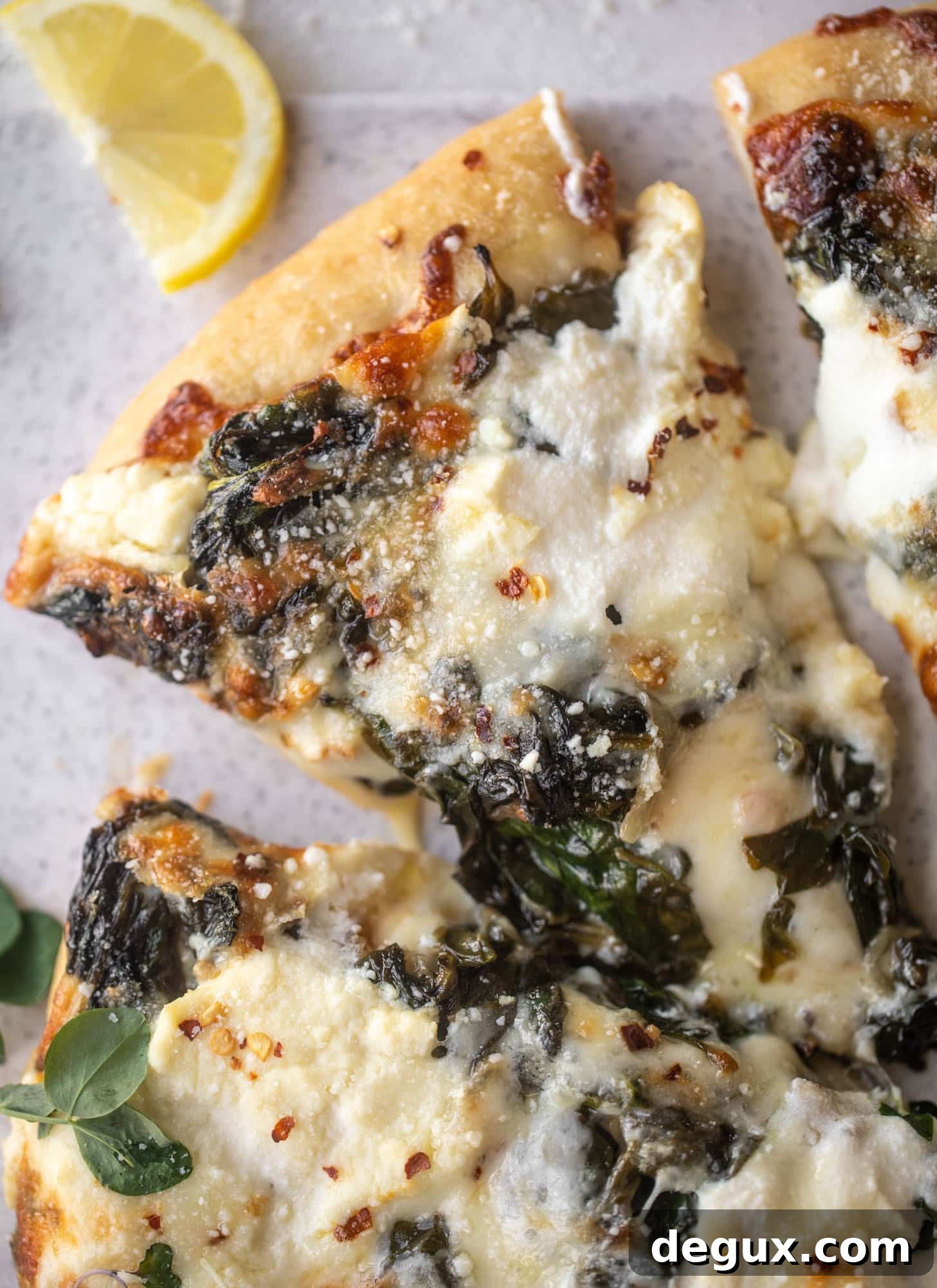 Smoked Mozzarella & Spinach Pizza Recipe for Crispy Crust 8 smoked mozzarella spinach pizza