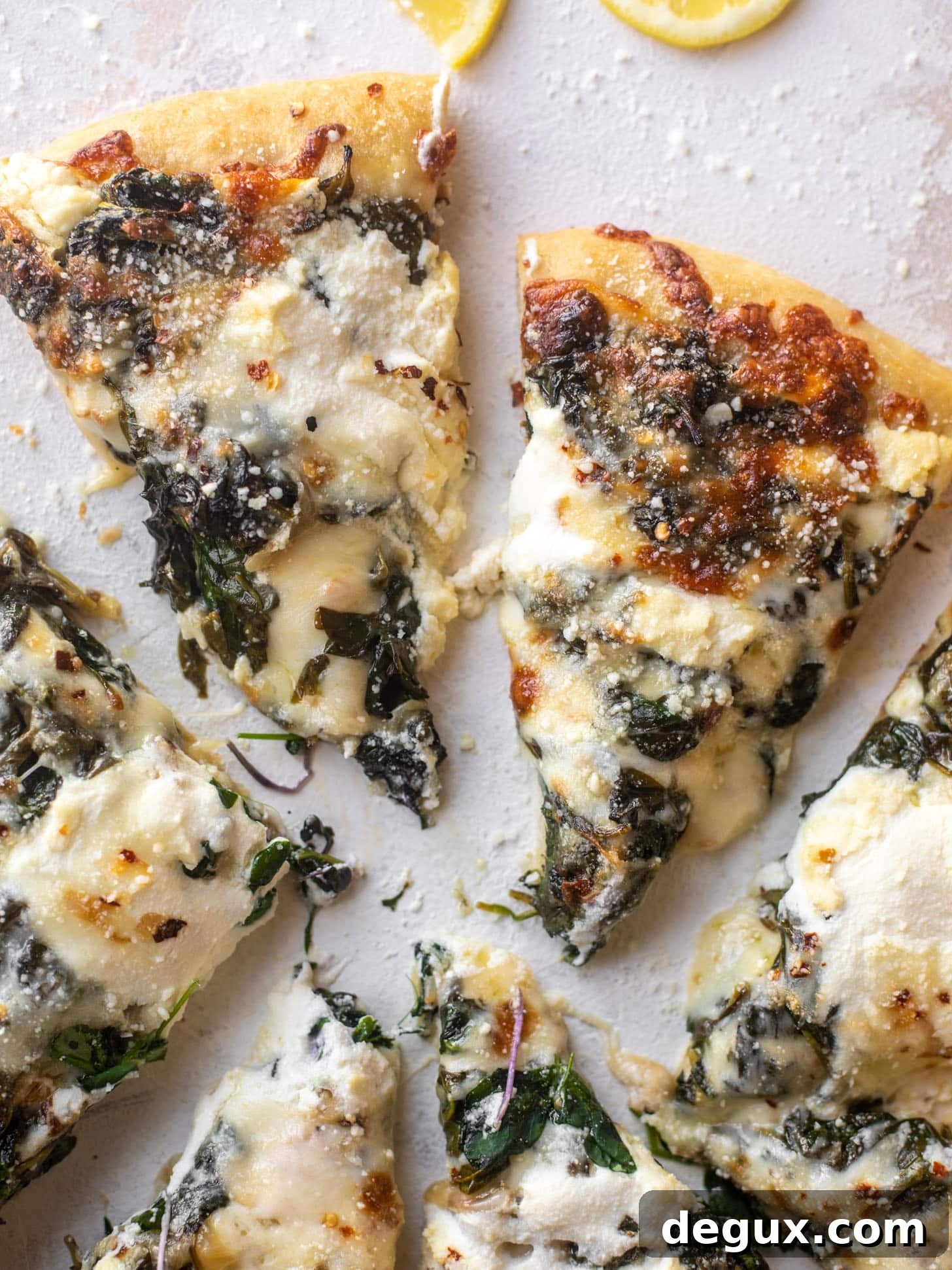Smoked Mozzarella & Spinach Pizza Recipe for Crispy Crust 9 smoked mozzarella spinach pizza
