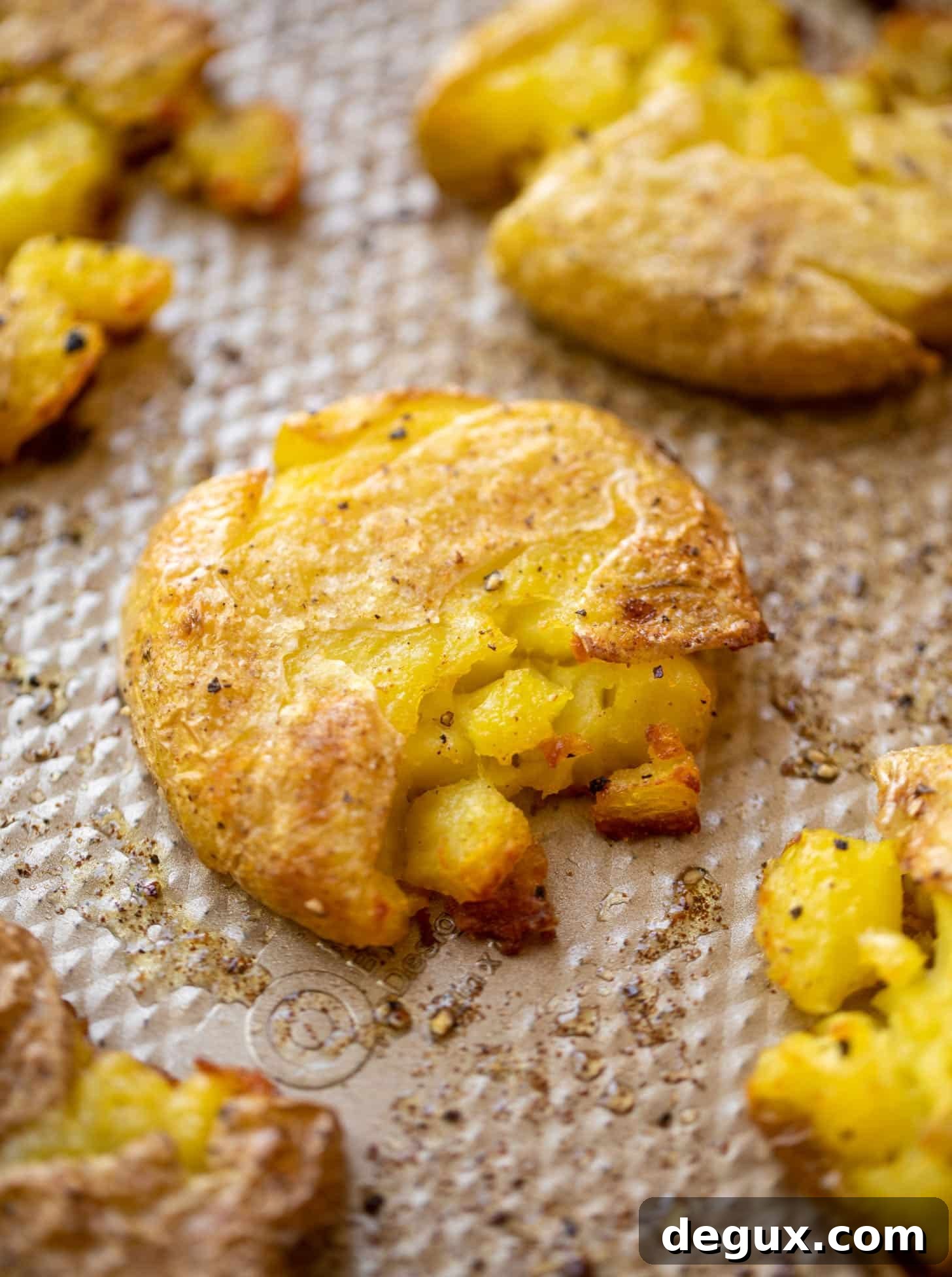 Crispy Pesto Smashed Potatoes Recipe for Crunchy Flavor 6 crispy smashed potatoes