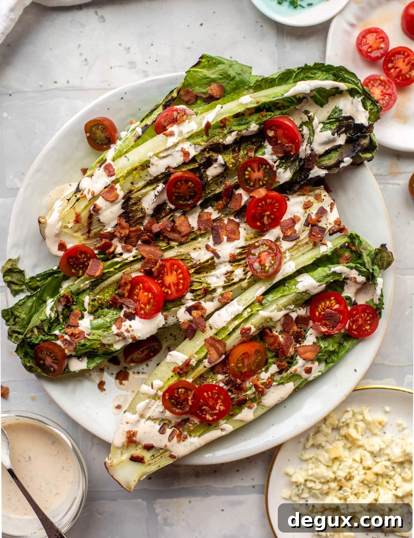 Grilled Romaine Salad Recipes You’ll Crave 7 grilled romaine salads with tomatoes, bacon and ranch