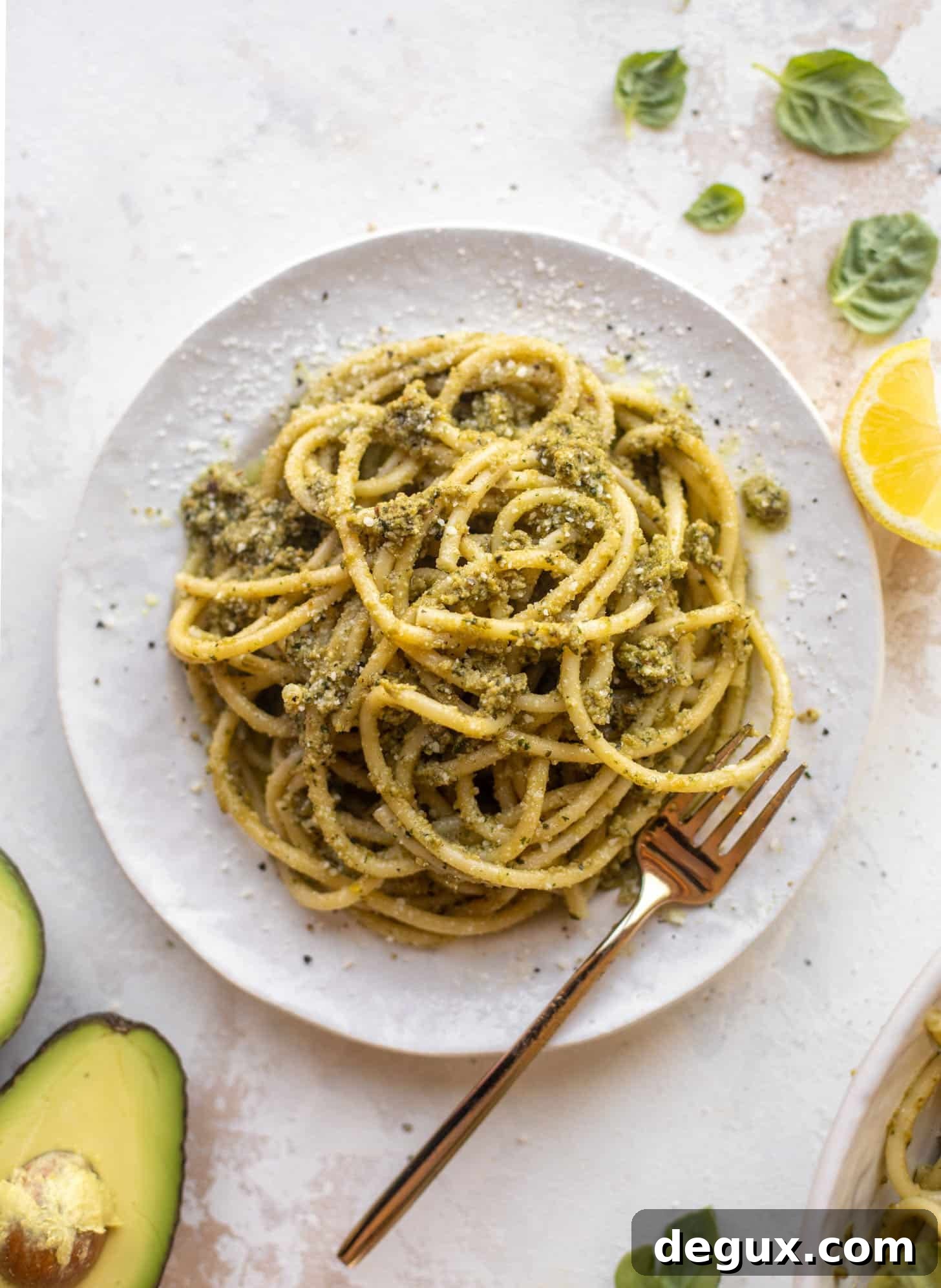 Creamy Avocado Pesto Pasta Recipe for Quick Weeknight Meals 2 avocado pesto pasta
