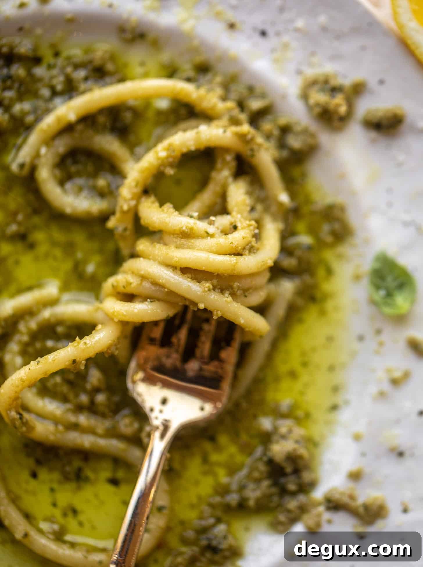Creamy Avocado Pesto Pasta Recipe for Quick Weeknight Meals 11 avocado pesto pasta
